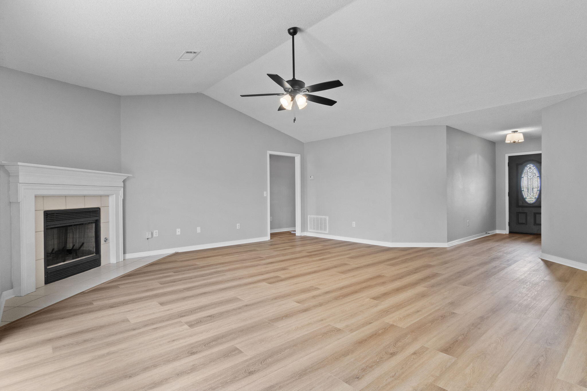 EMERALD SHORES - Residential