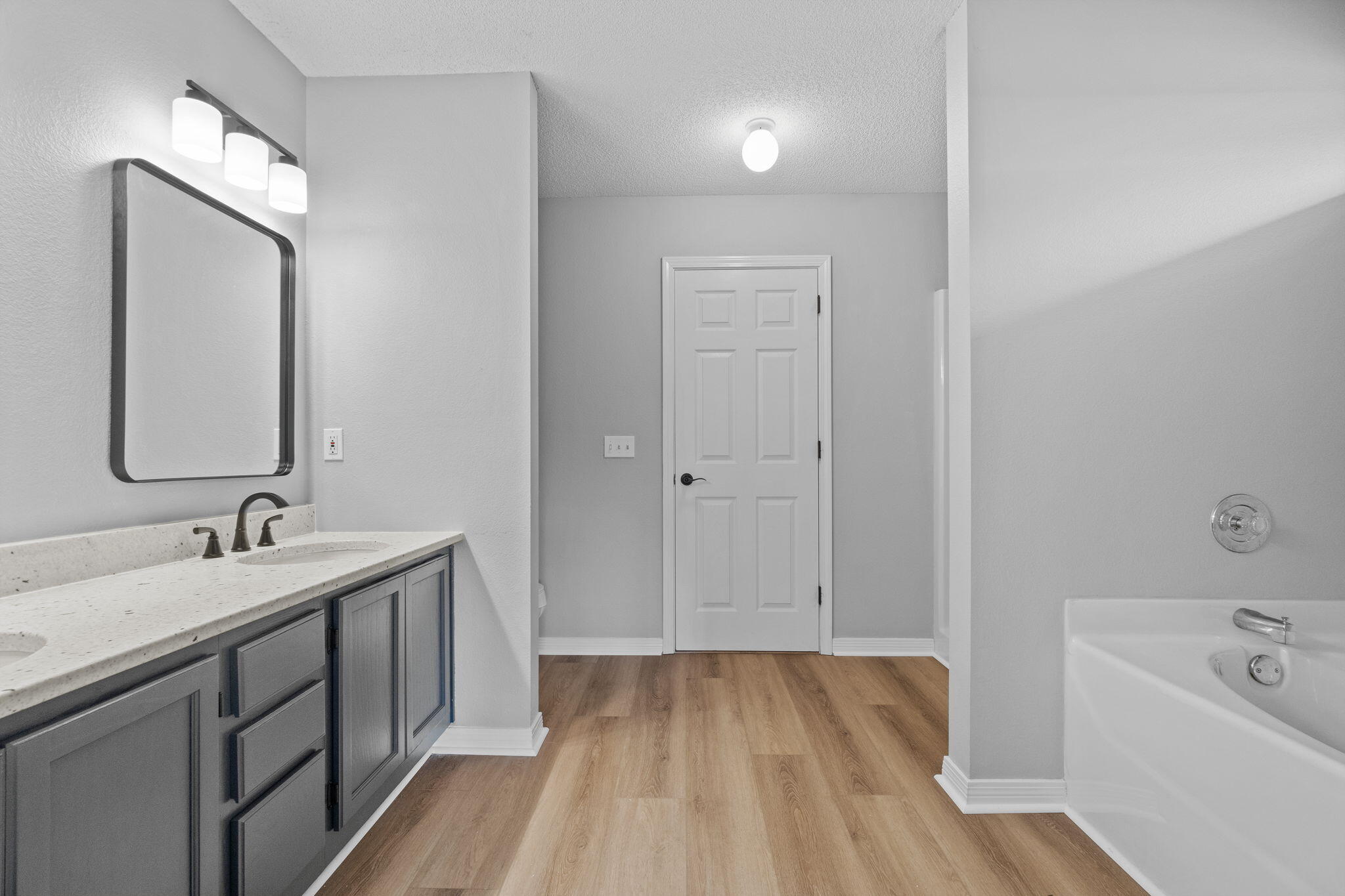 EMERALD SHORES - Residential
