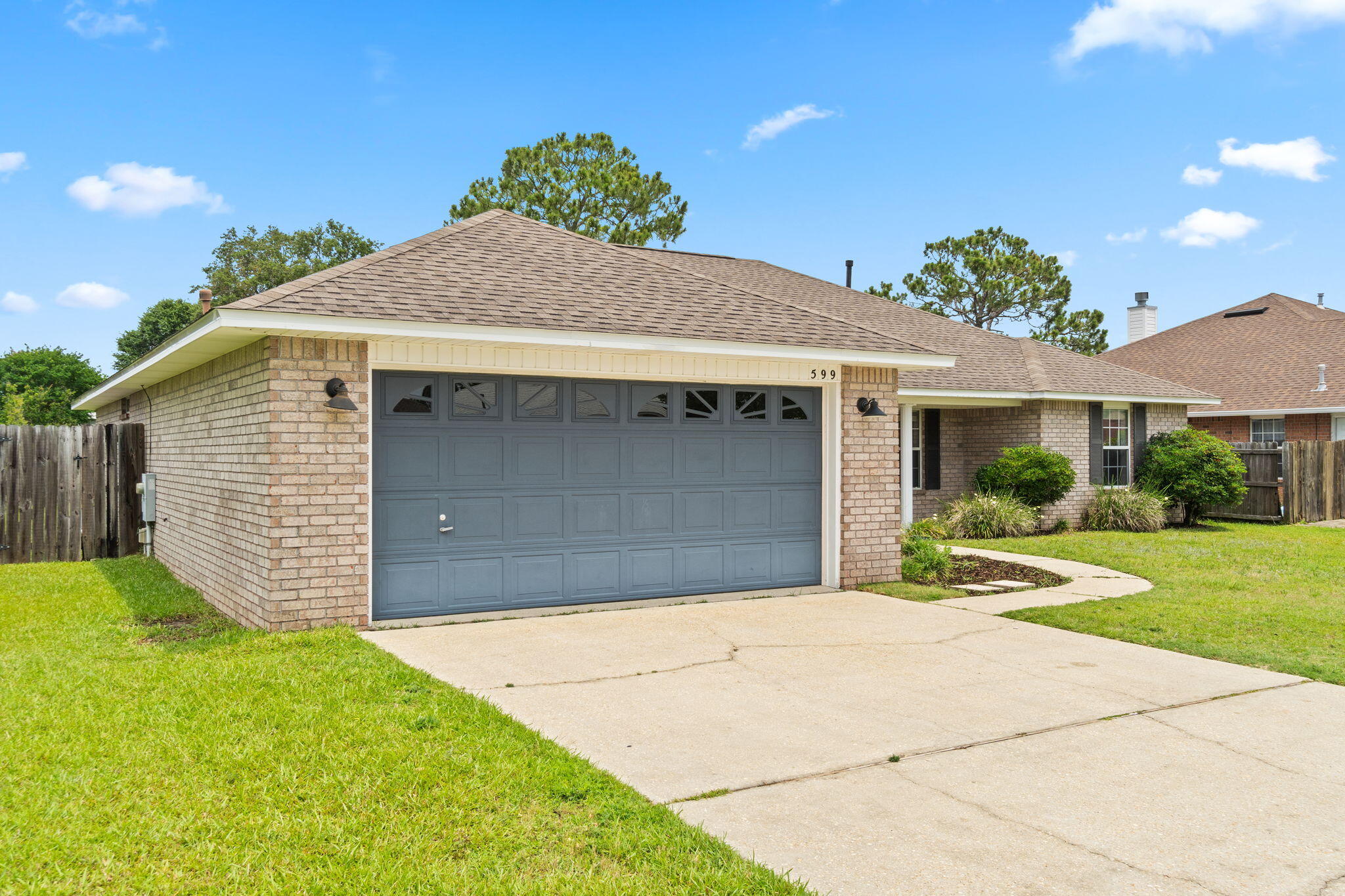 EMERALD SHORES - Residential