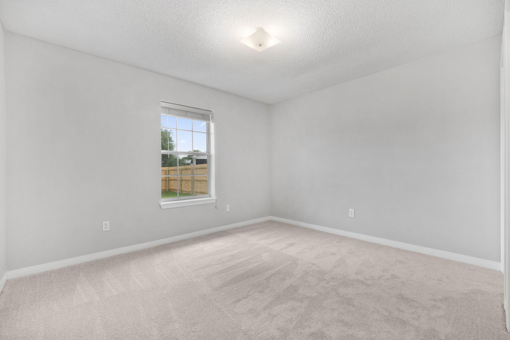EMERALD SHORES - Residential