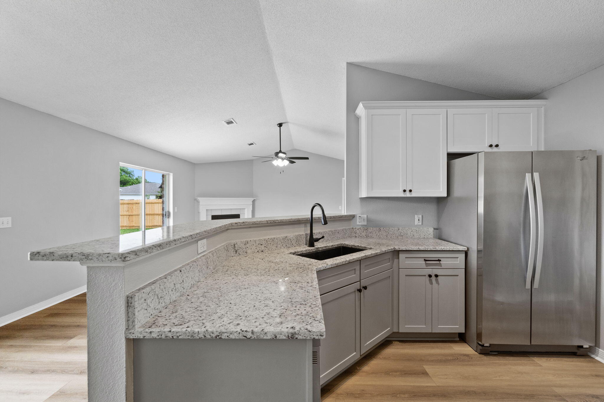 EMERALD SHORES - Residential