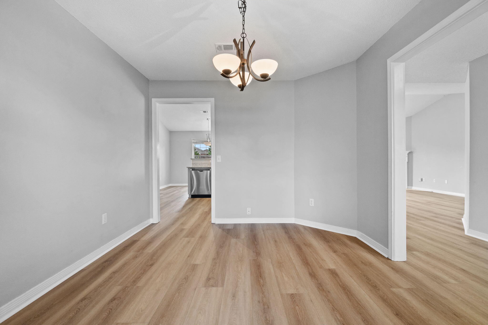 EMERALD SHORES - Residential