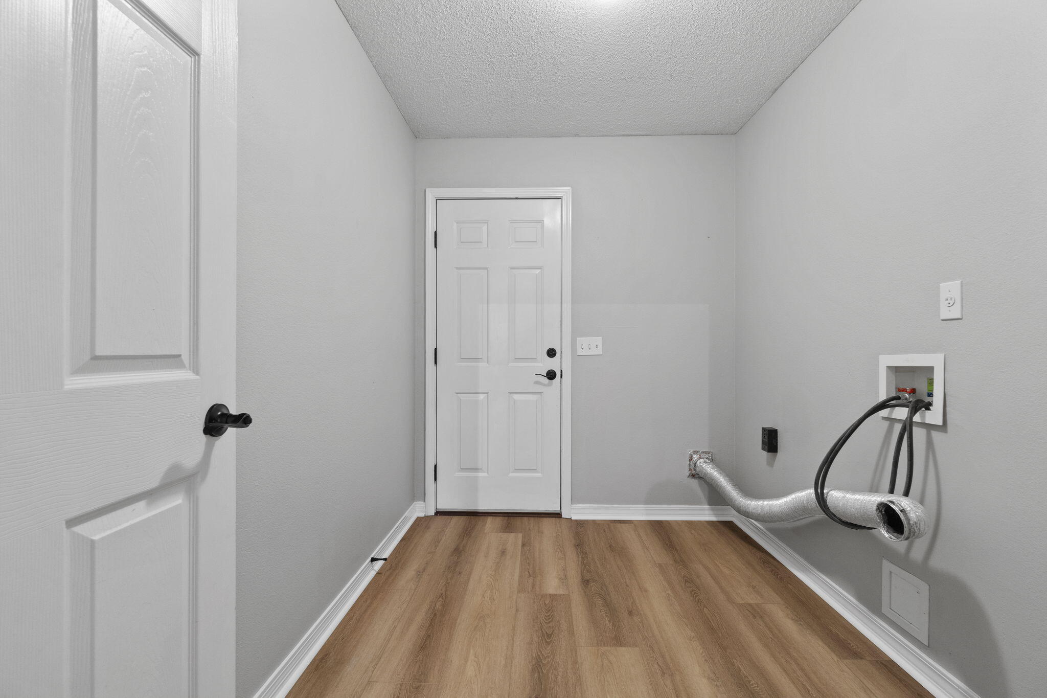 EMERALD SHORES - Residential