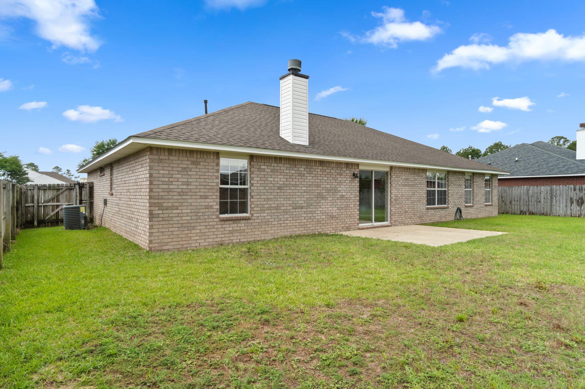 EMERALD SHORES - Residential