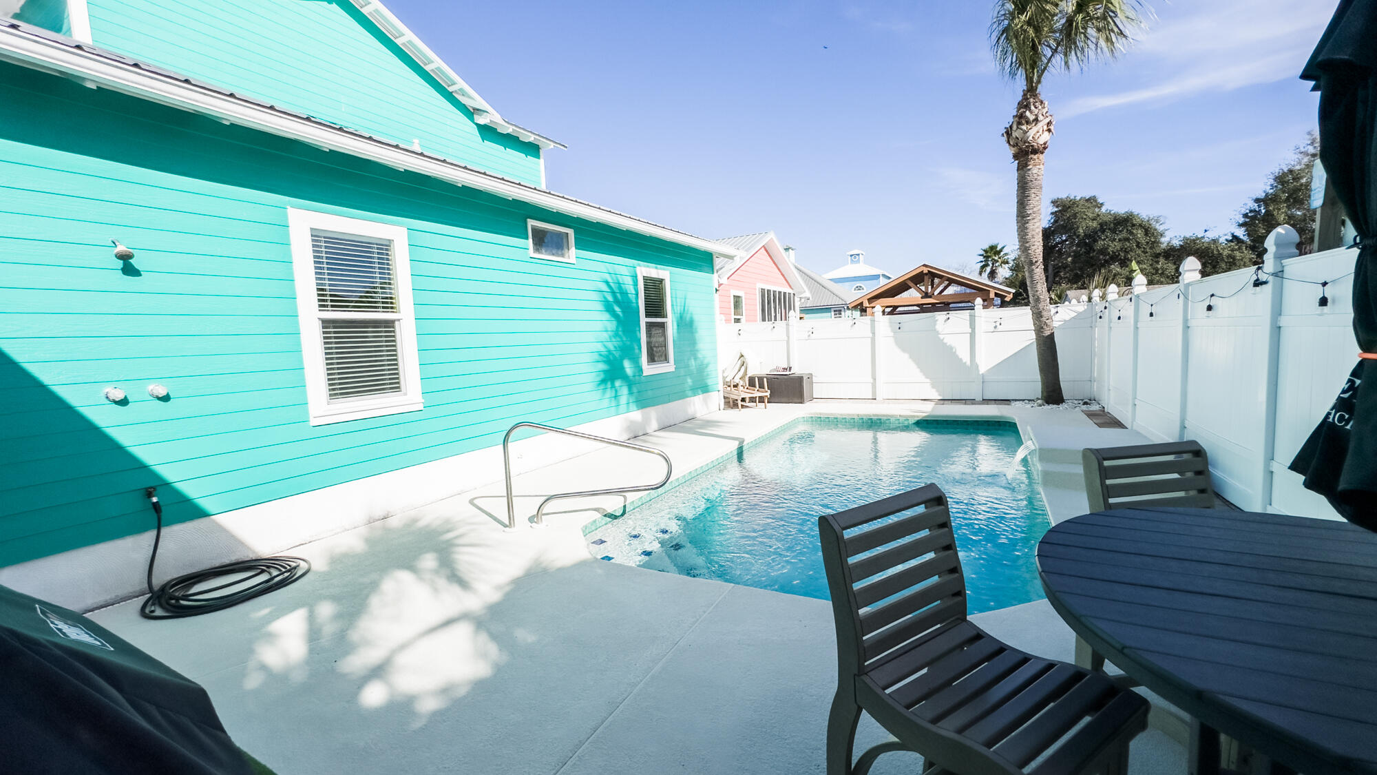 NORTH BID-A-WEE BEACH - Residential