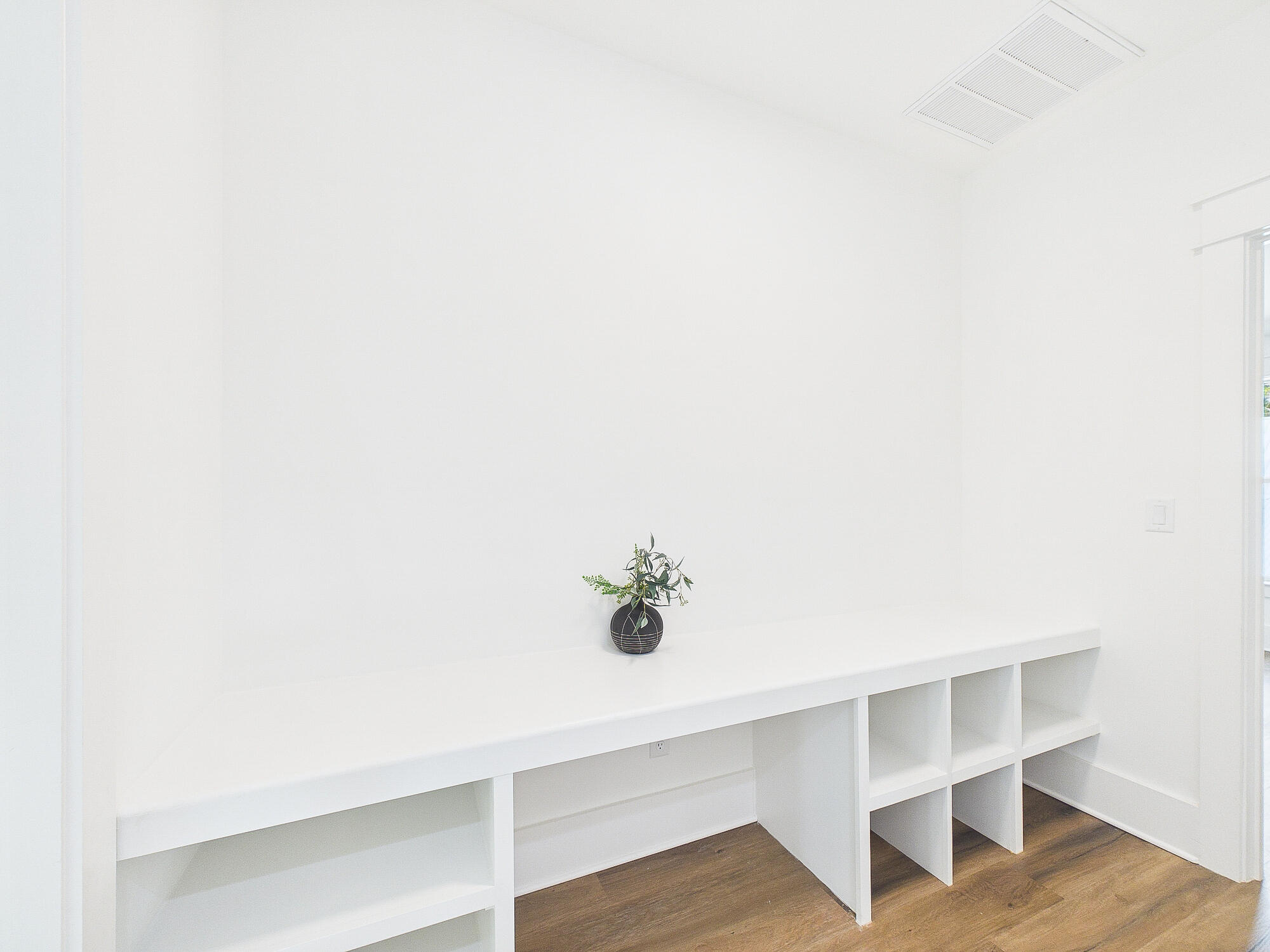 MAGNOLIA BEACH - Residential