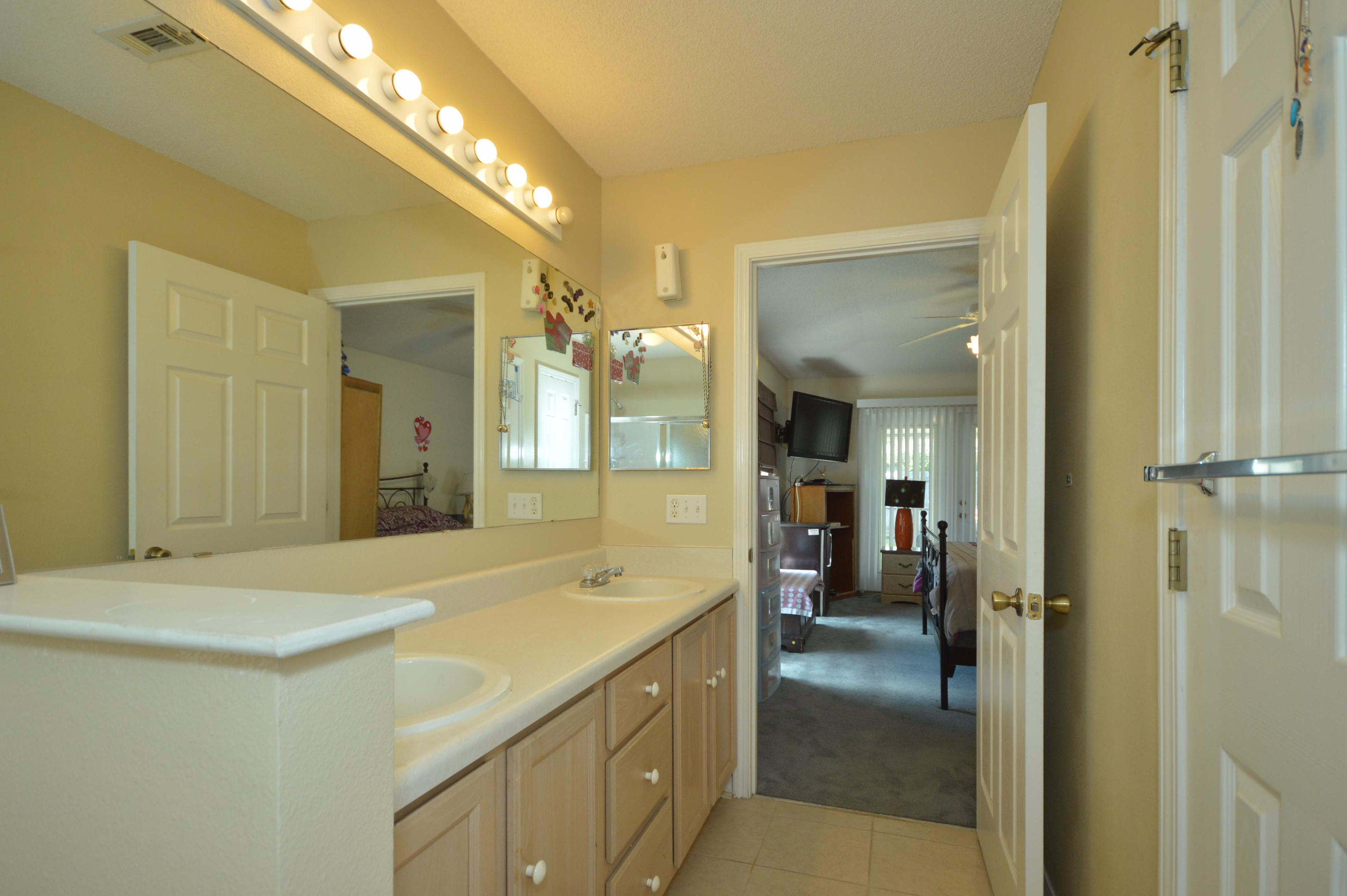 LIGHTHOUSE POINTE - Residential