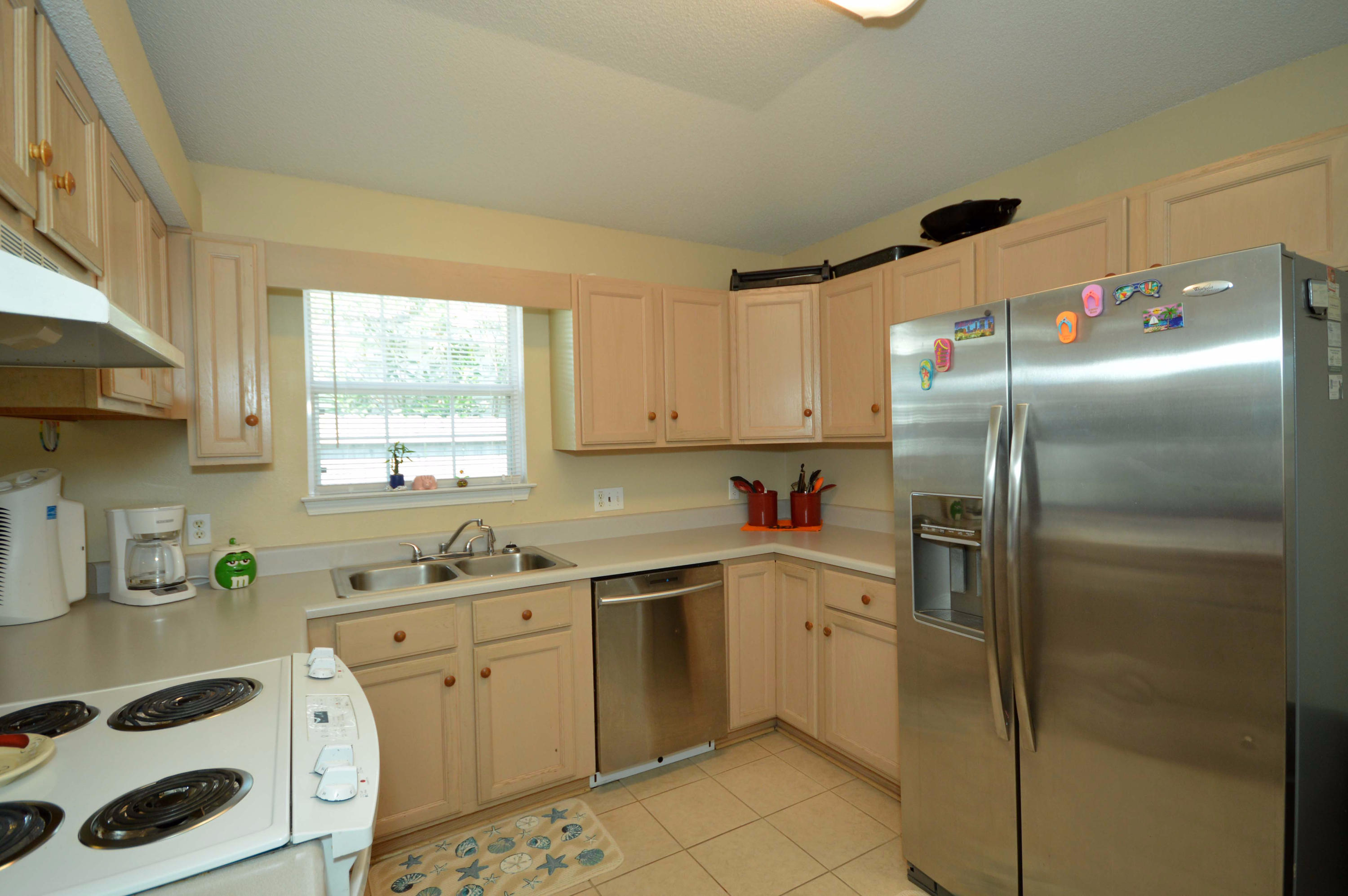 LIGHTHOUSE POINTE - Residential