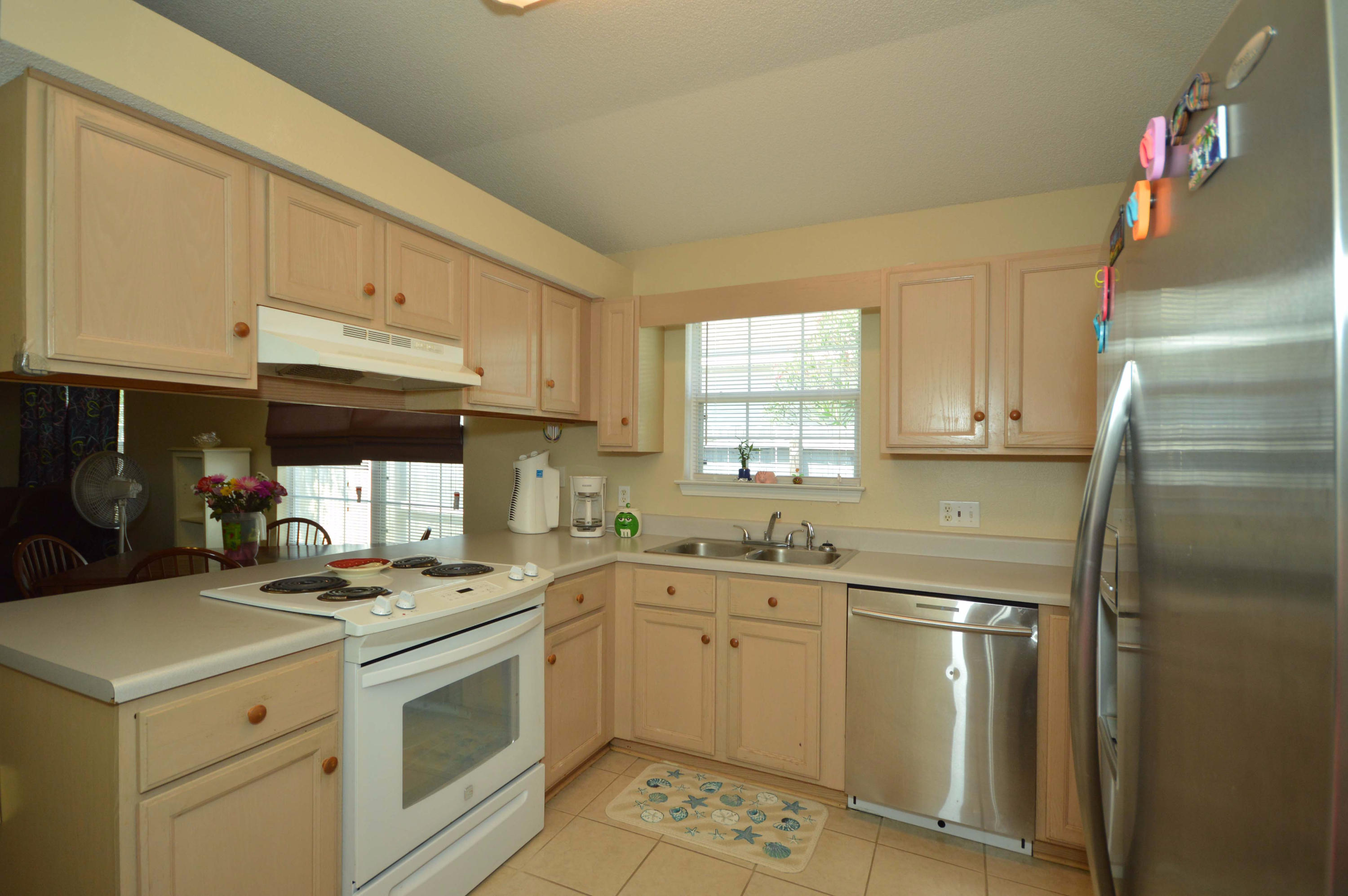 LIGHTHOUSE POINTE - Residential