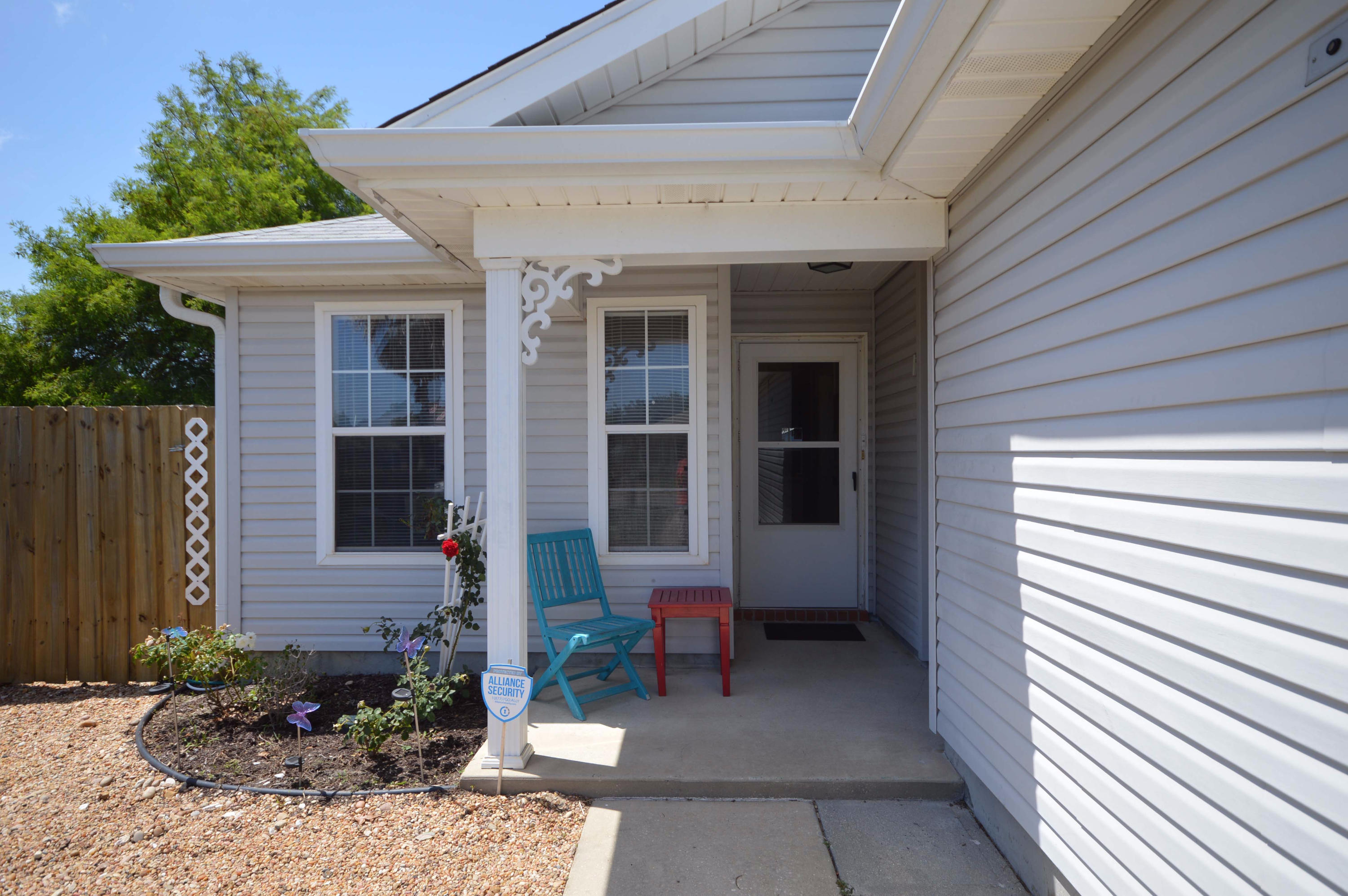 LIGHTHOUSE POINTE - Residential