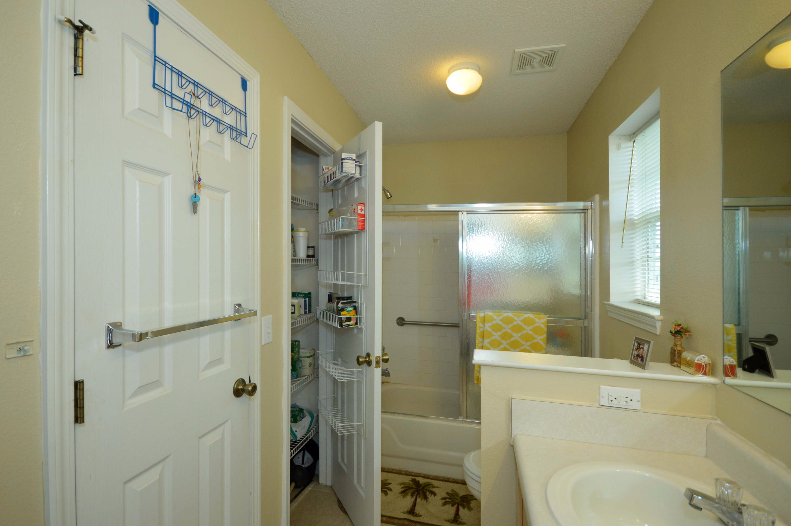 LIGHTHOUSE POINTE - Residential