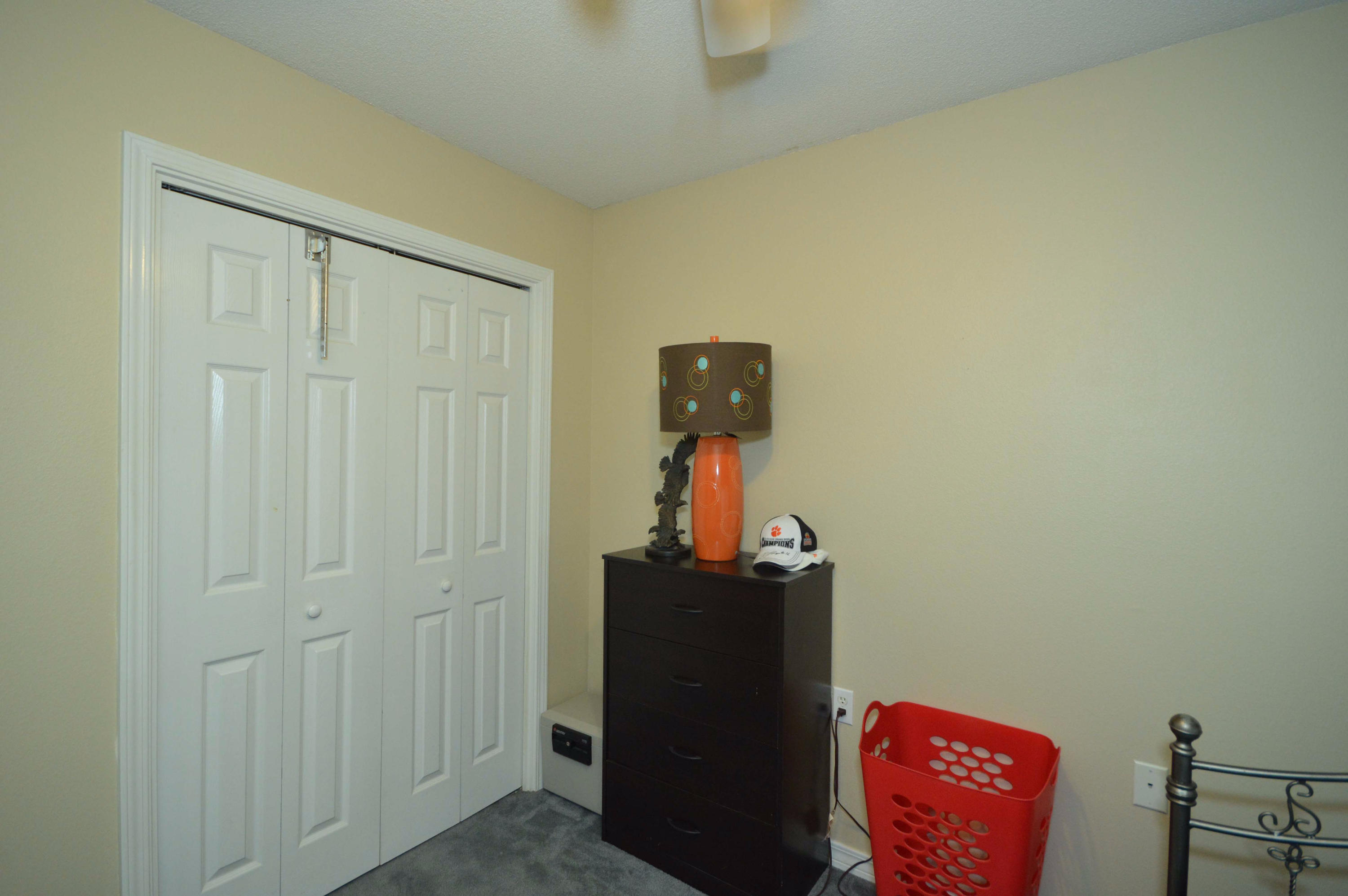 LIGHTHOUSE POINTE - Residential