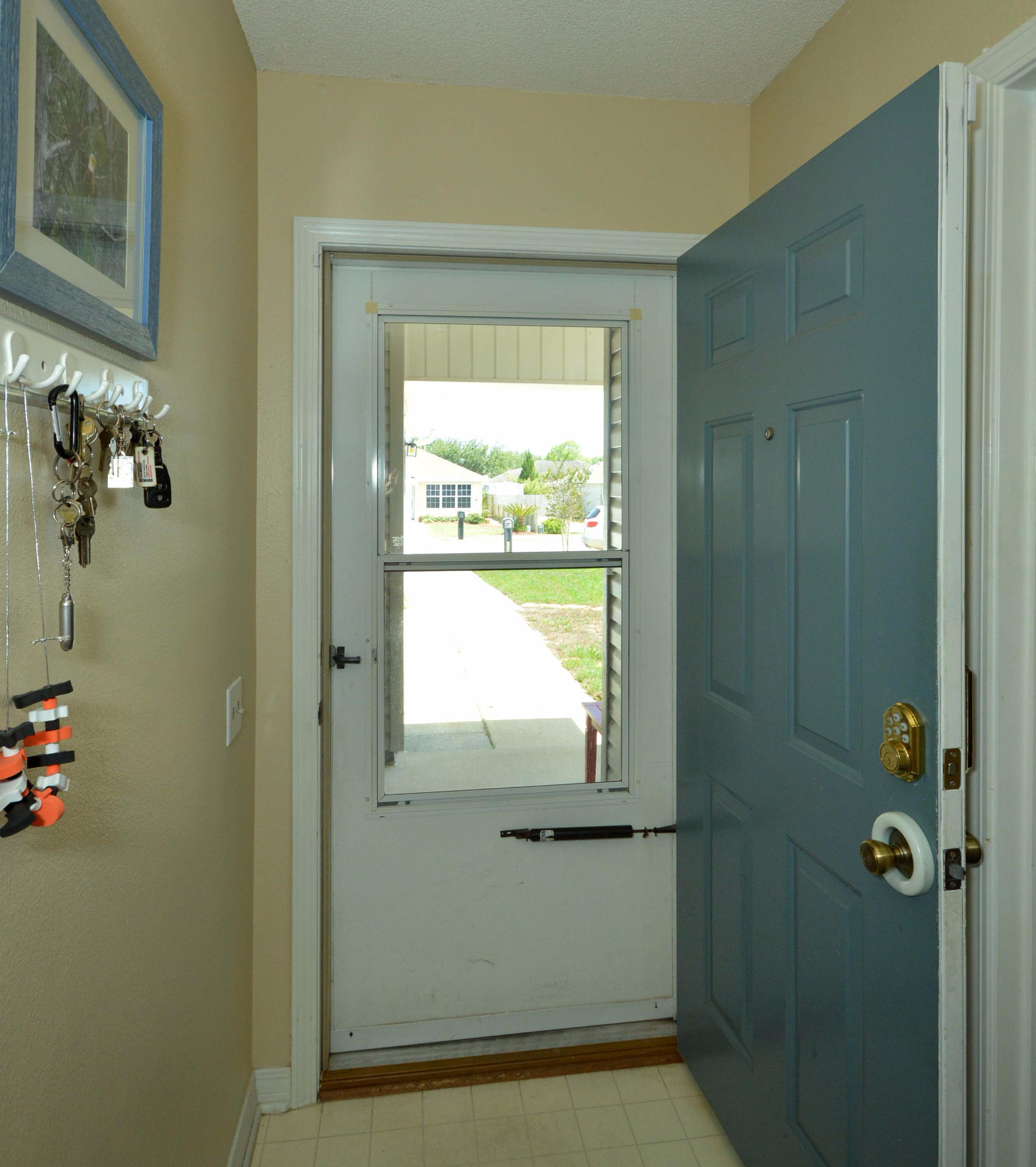 LIGHTHOUSE POINTE - Residential