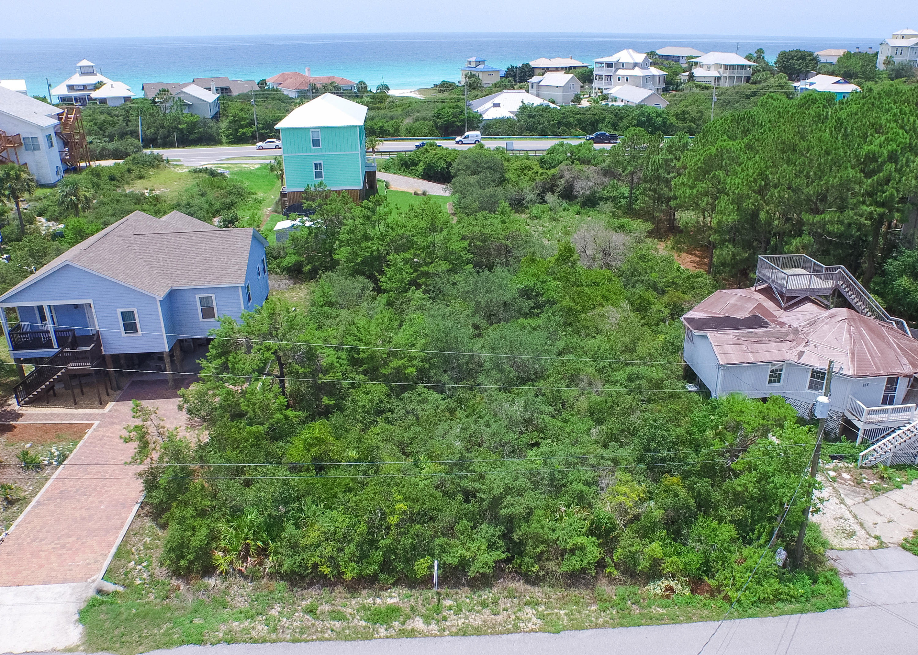 BEACH HIGHLANDS - Land