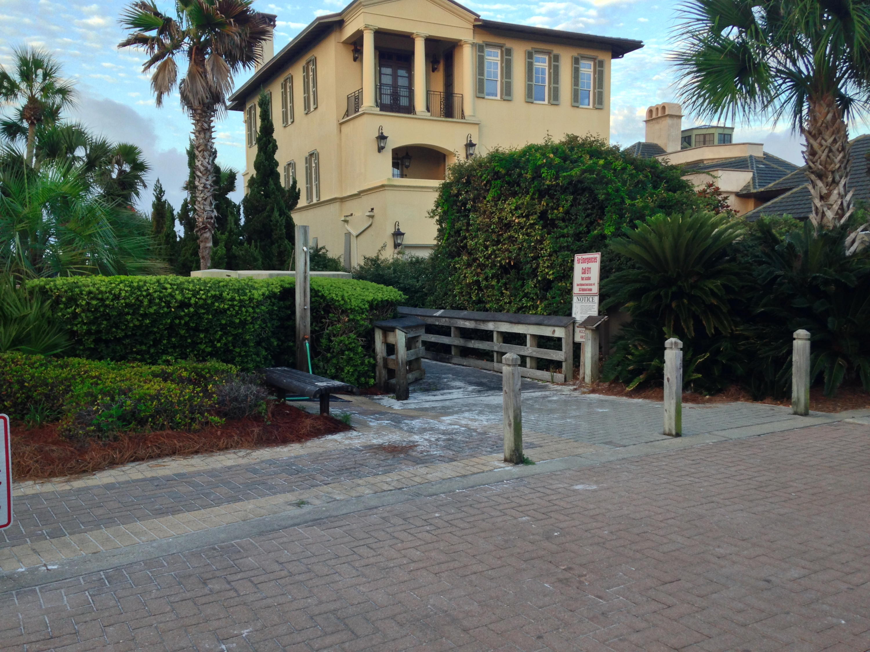 BEACH HIGHLANDS - Land