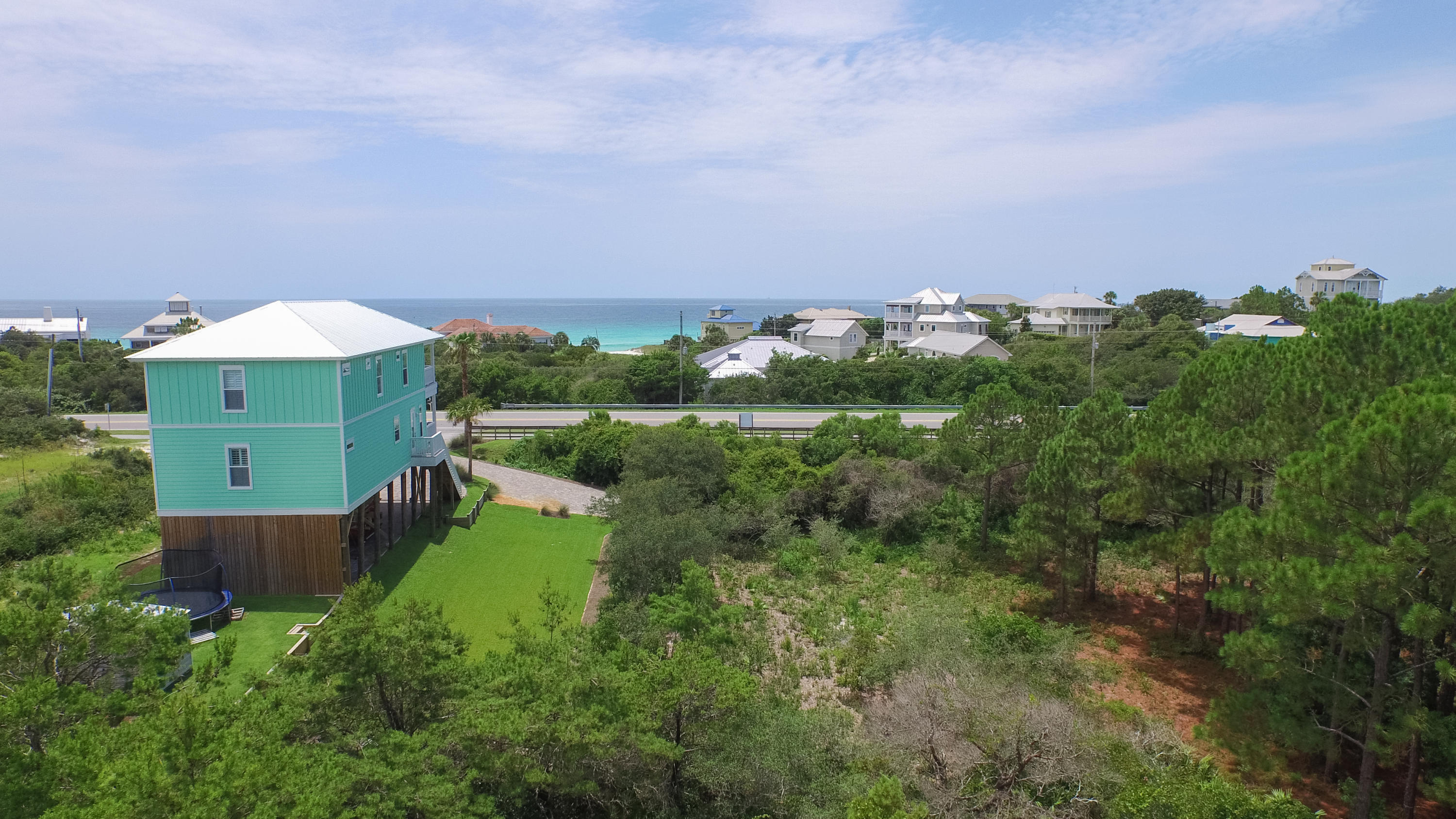 BEACH HIGHLANDS - Land