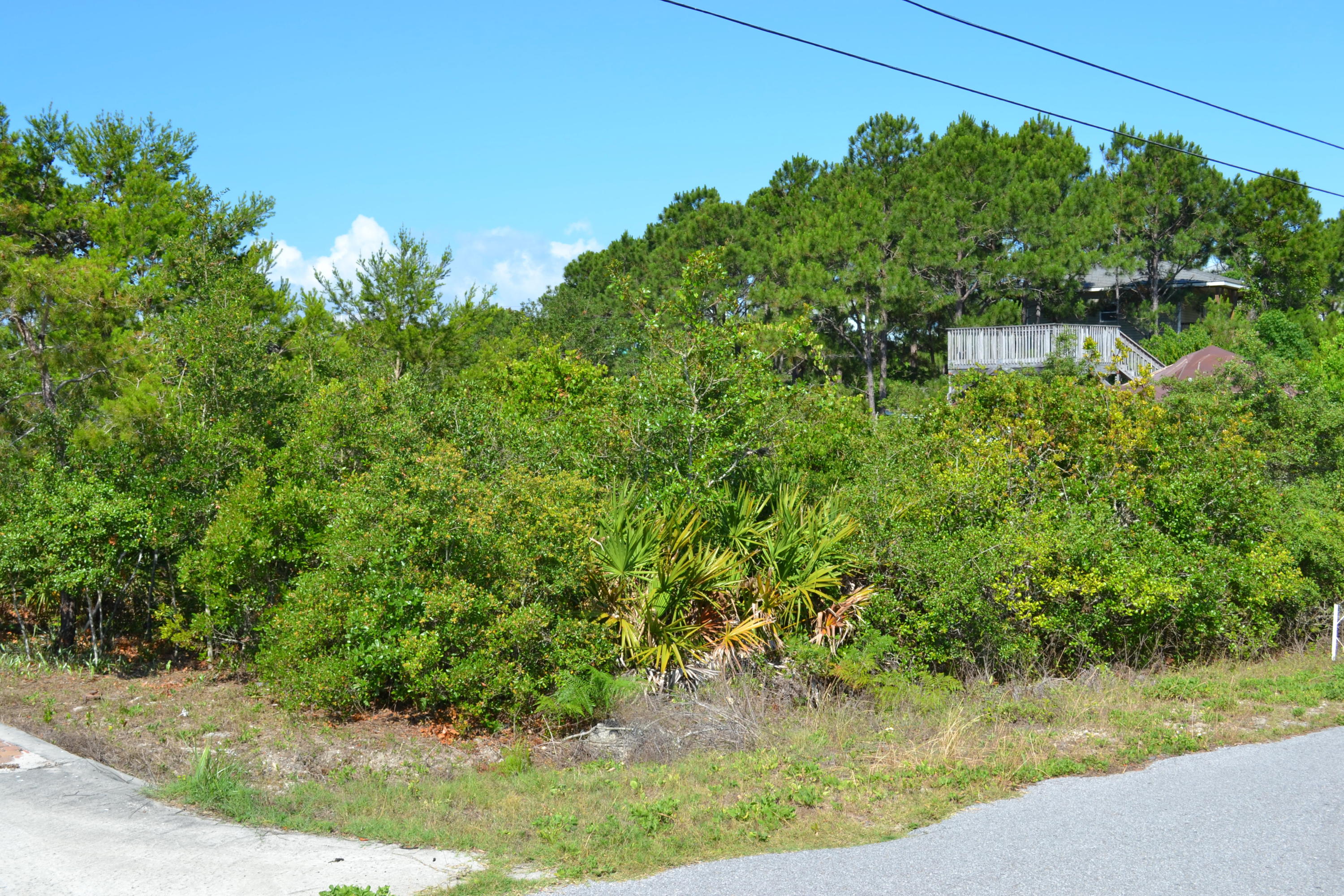 BEACH HIGHLANDS - Land