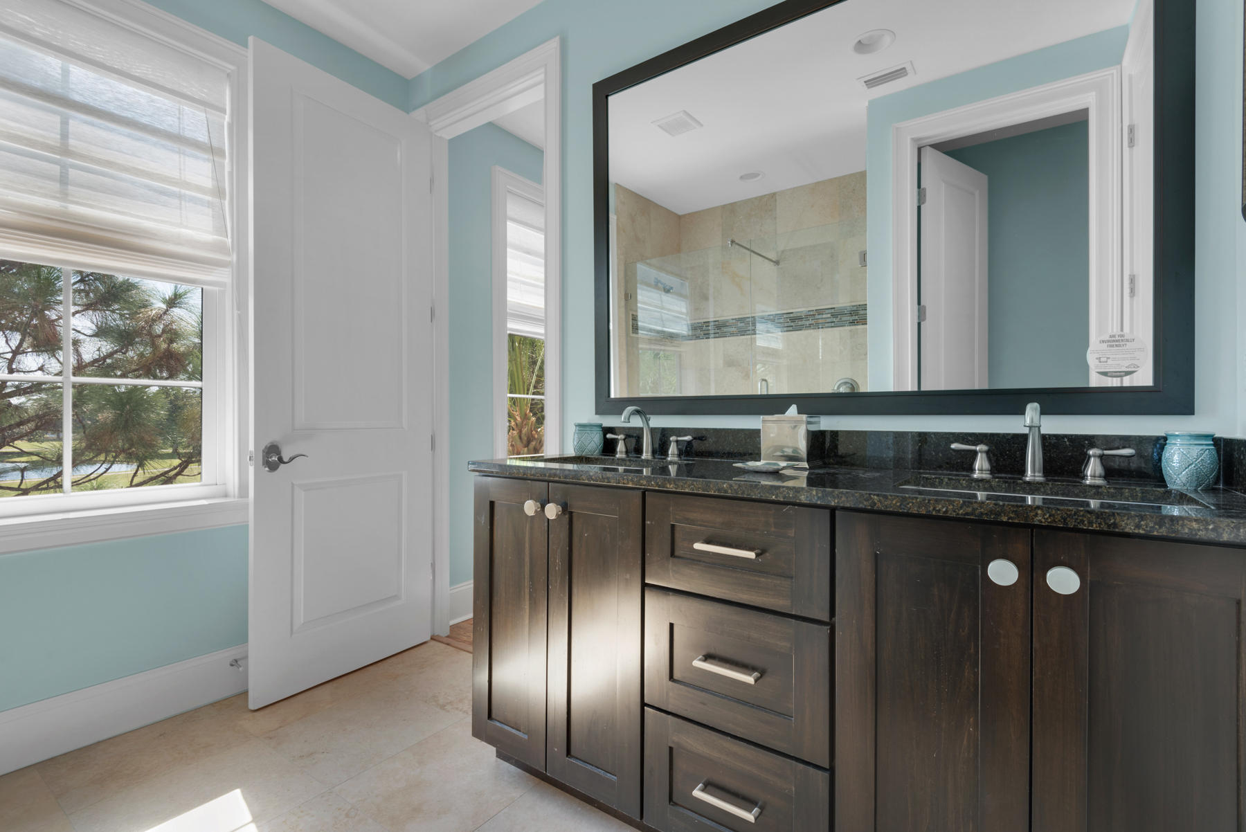 VILLA LAGO - Residential