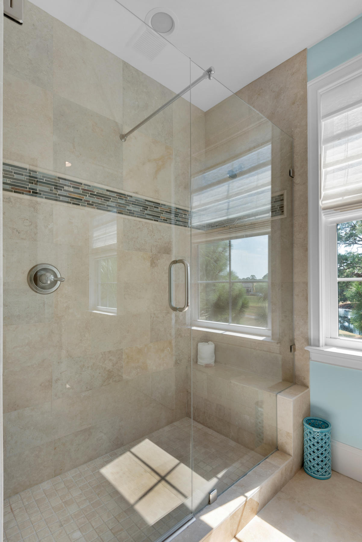 VILLA LAGO - Residential