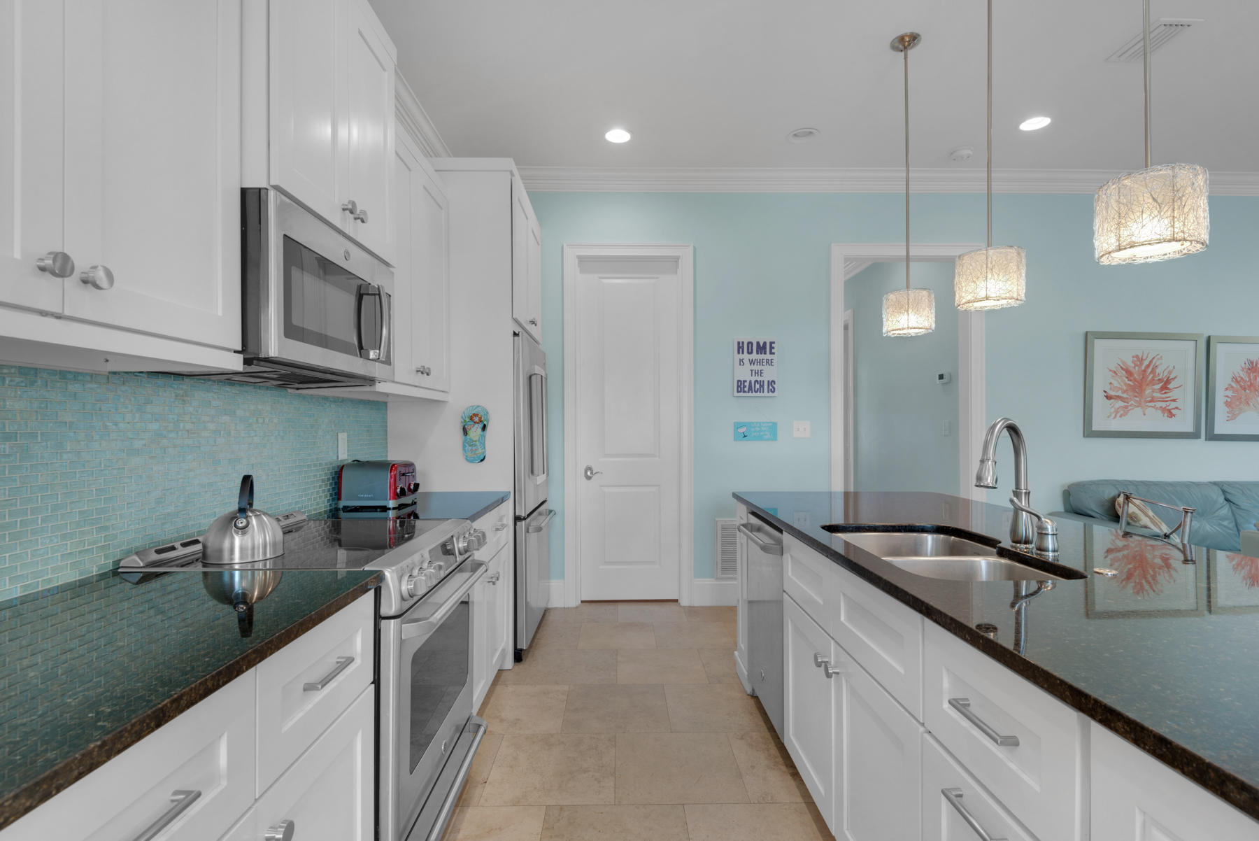 VILLA LAGO - Residential