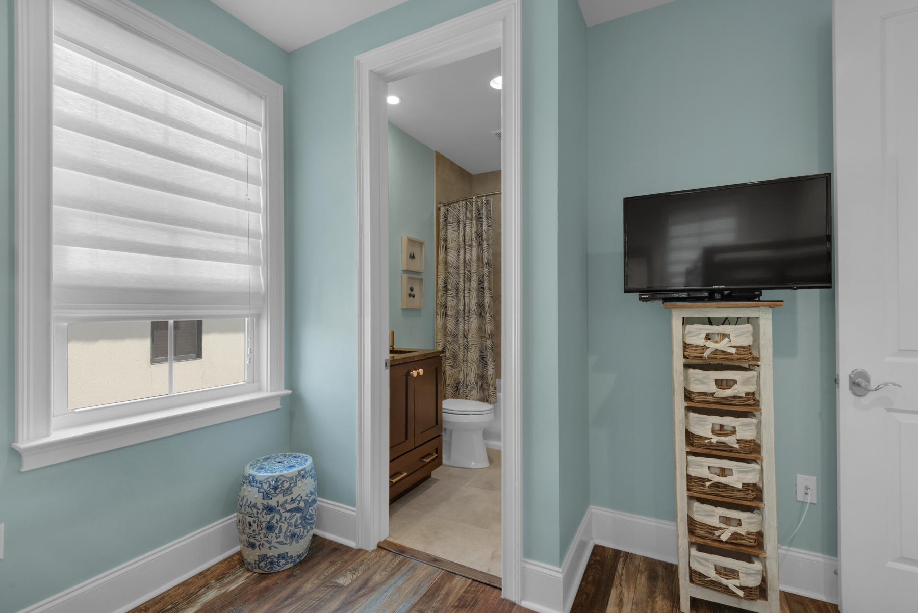 VILLA LAGO - Residential