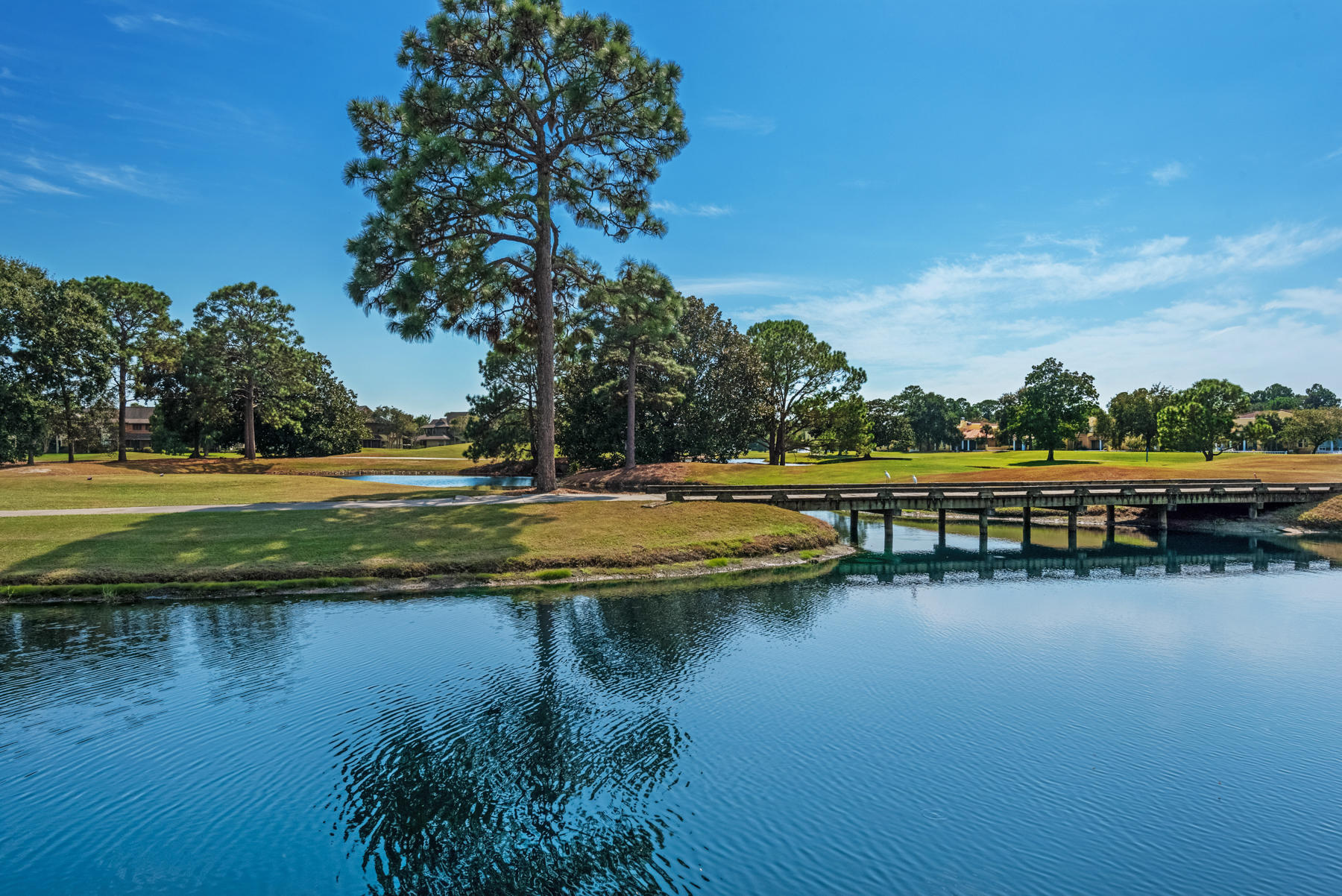 VILLA LAGO - Residential