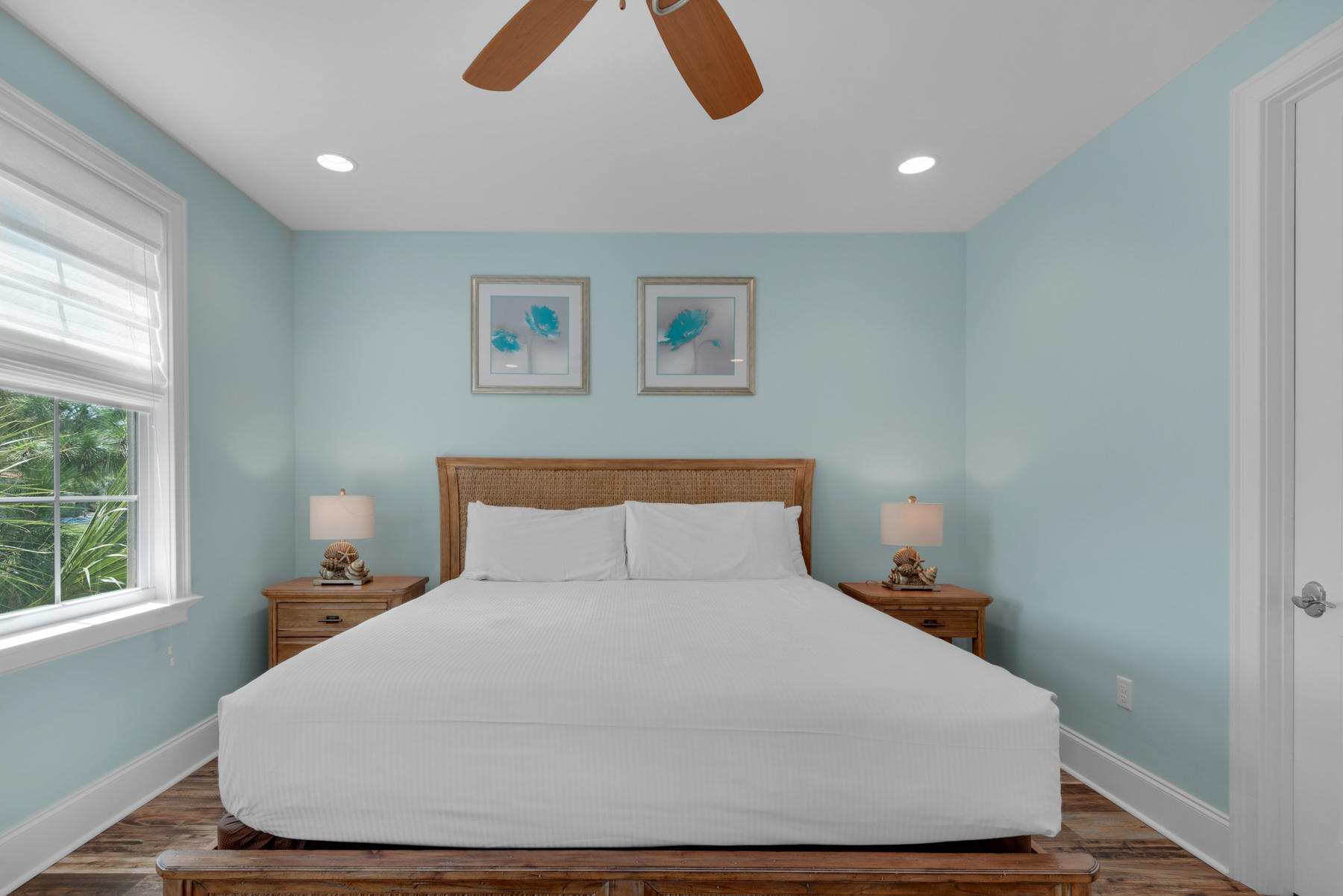 VILLA LAGO - Residential