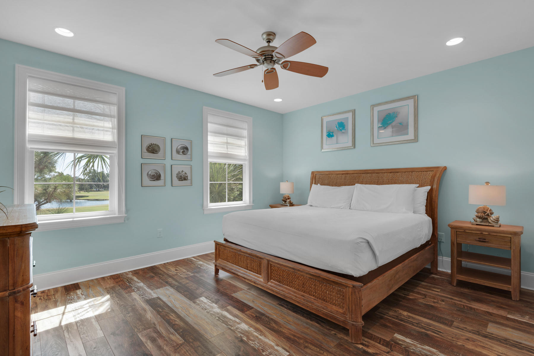 VILLA LAGO - Residential