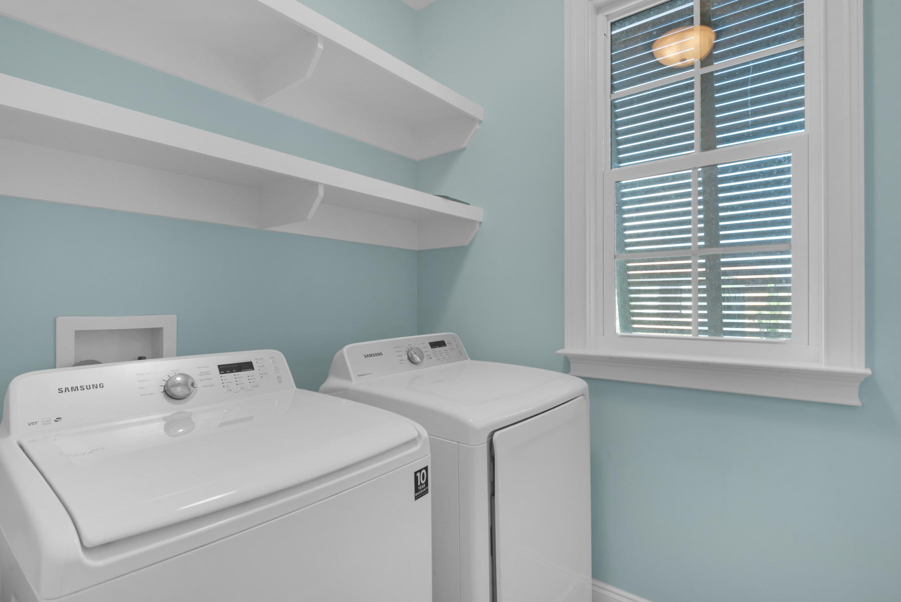 VILLA LAGO - Residential