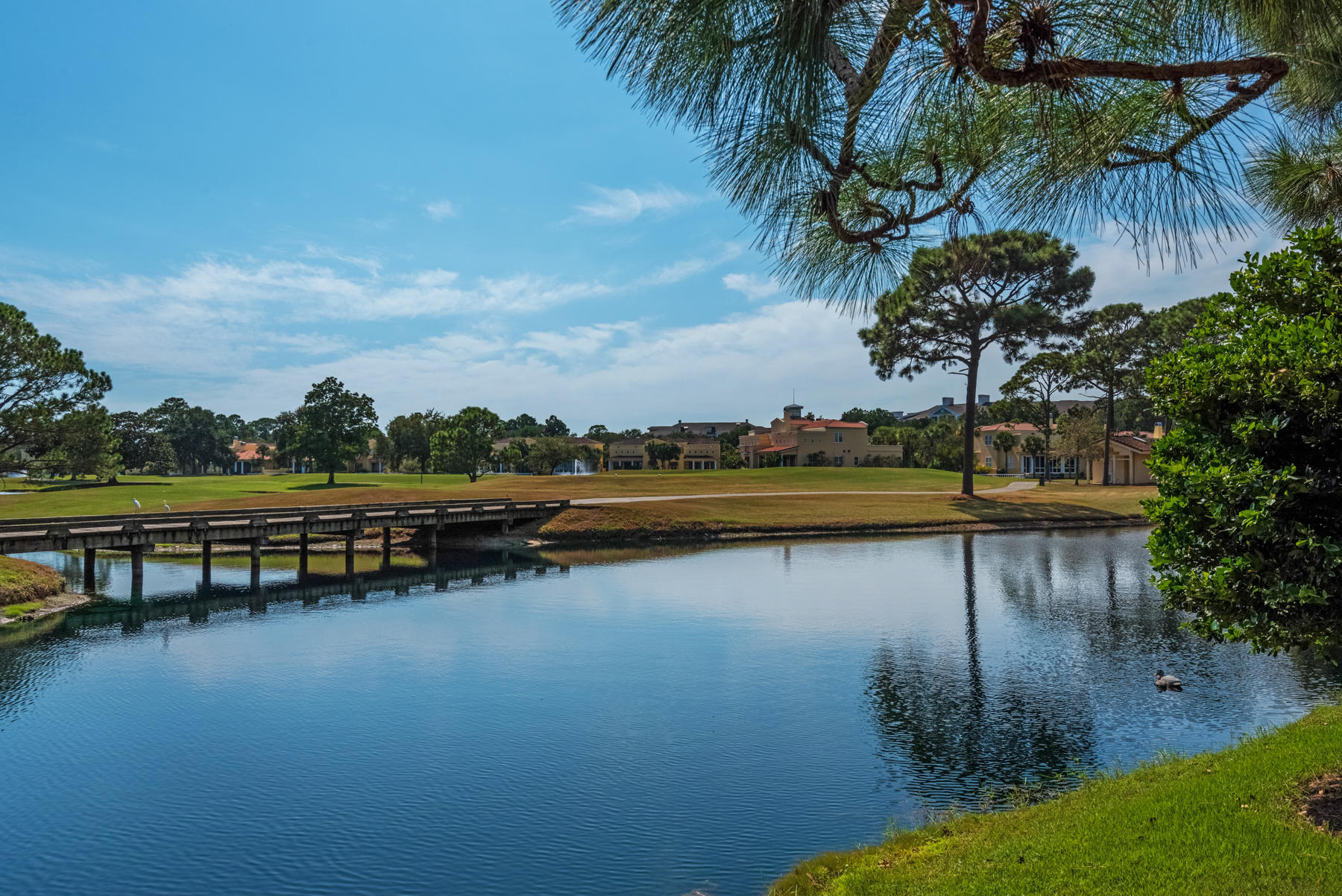 VILLA LAGO - Residential