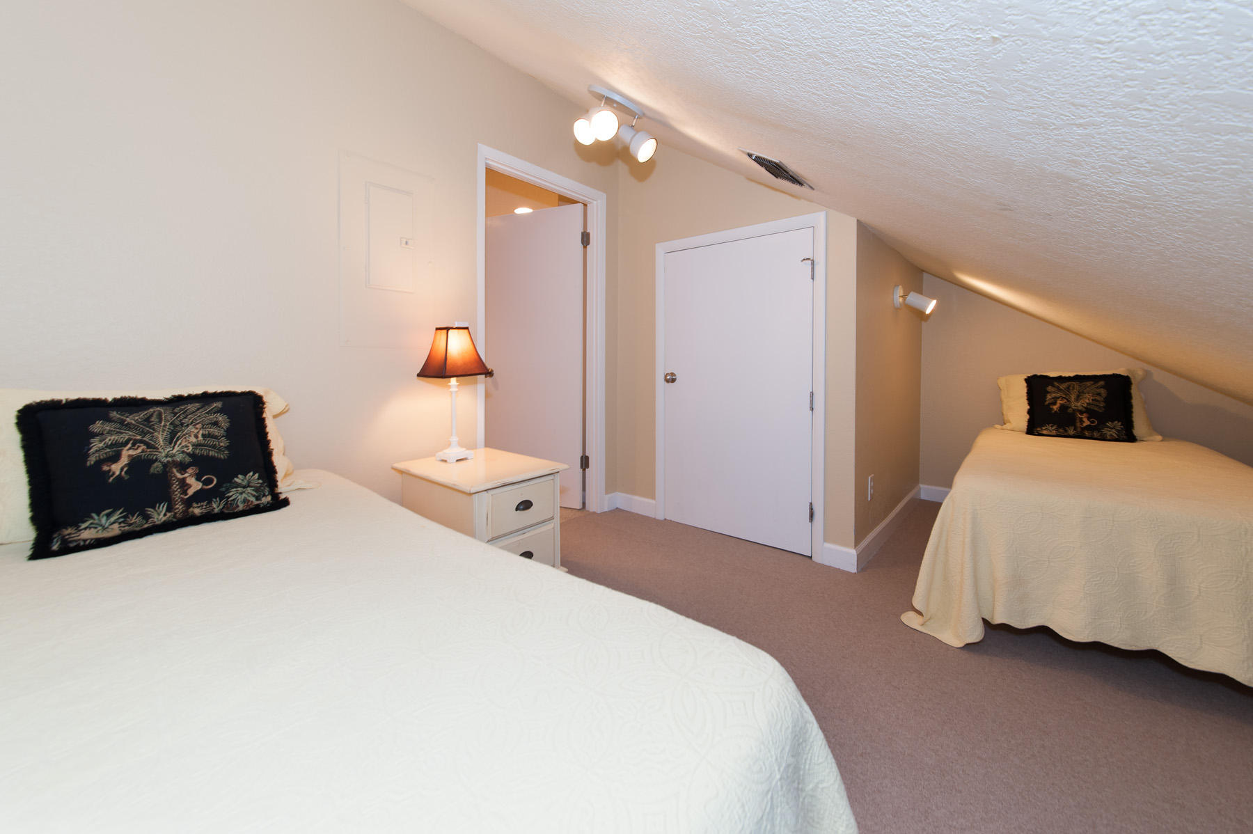 BEACHWALK VILLAS PH 05 - Residential