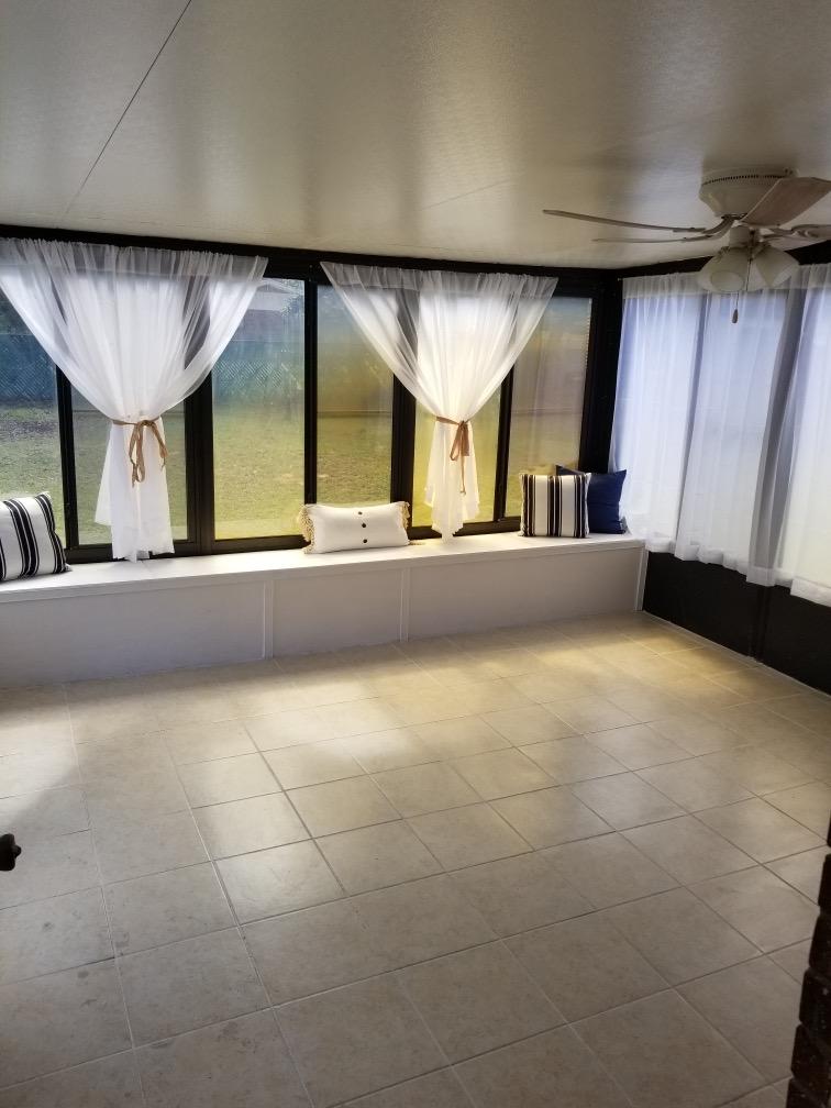 COLONIAL HEIGHTS - Residential