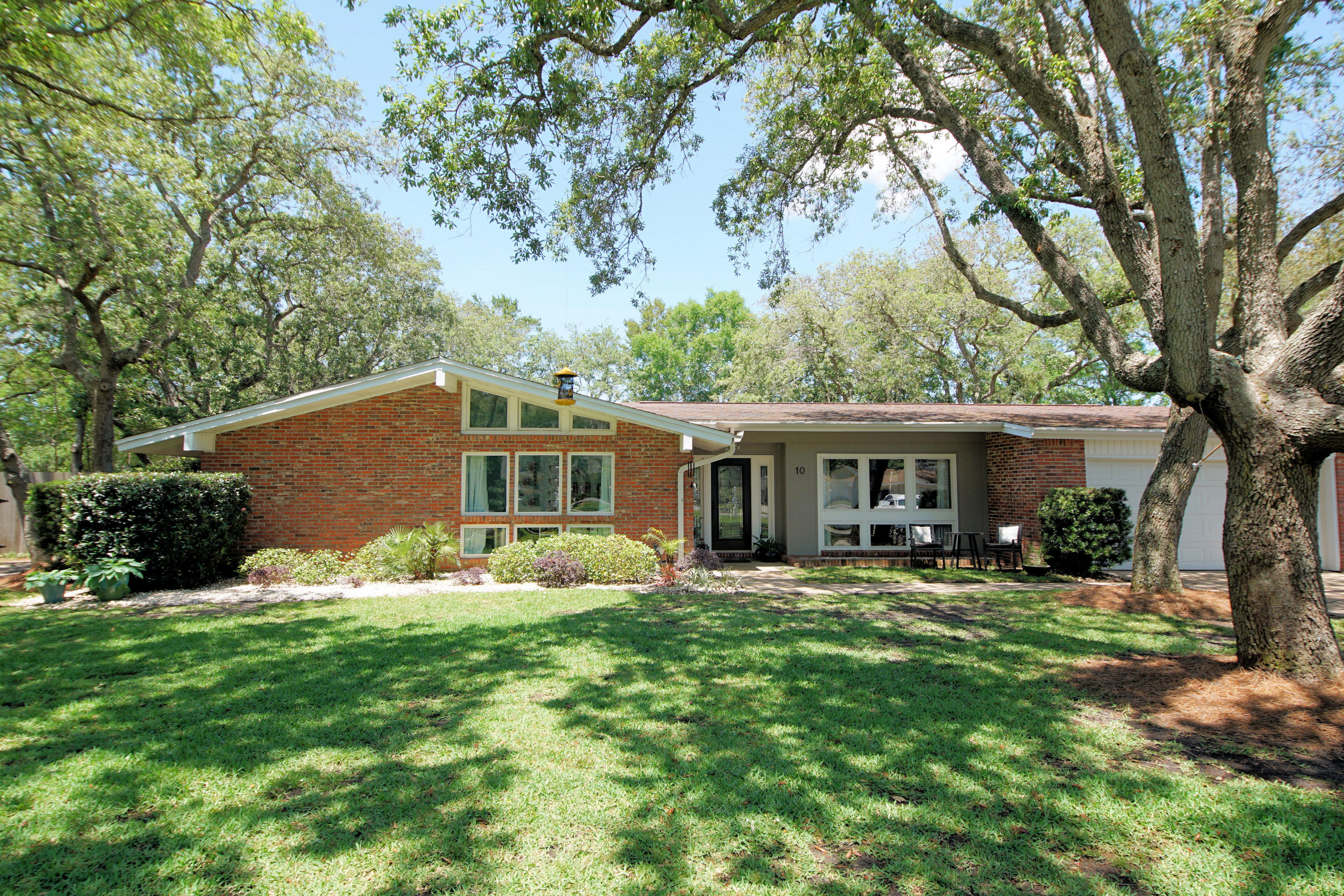 Great opportunity to own this 4 bedroom brick ranch with a pool. Home located in desirable Shalimar neighborhood. When entering the home take notice for the 2 front rooms with large pretty windows, great spaces can be used for a play room, office or family dining room. Living room is nice sized with built-ins and brick fireplace which open to galley kitchen, with a counter height bar overlooking living area(renovated with super white quartz countertops, subway tile backsplash ,new sink and faucet, updated lighting, and new appliances)Laundry room off the kitchen, separate by a pocket door, opens to the backyard and includes a large pet door. The backyard is a kids' paradise with a zip line, fort with climbing wall, trampoline, which can remain in the back yard (added 2019)This home is a