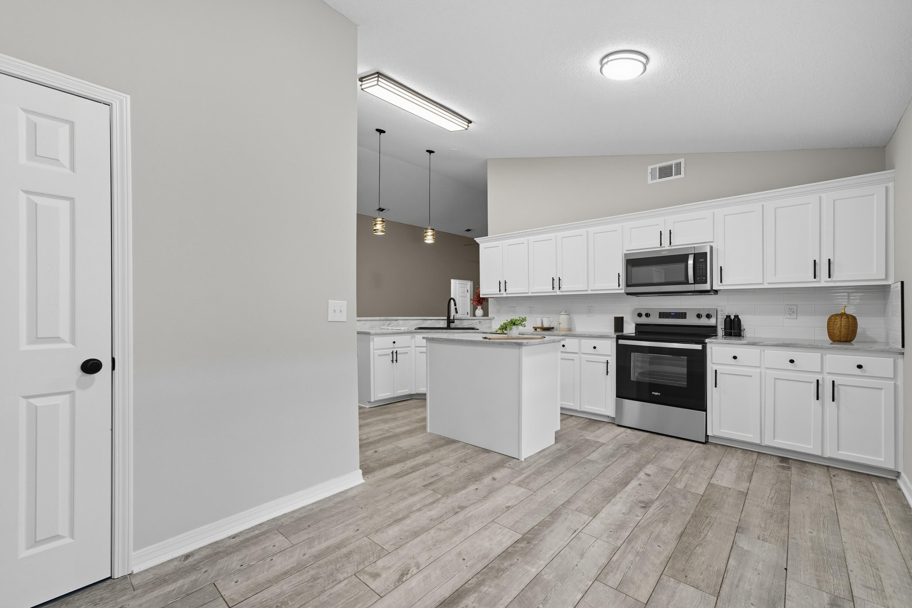 MARSH HARBOR - Residential