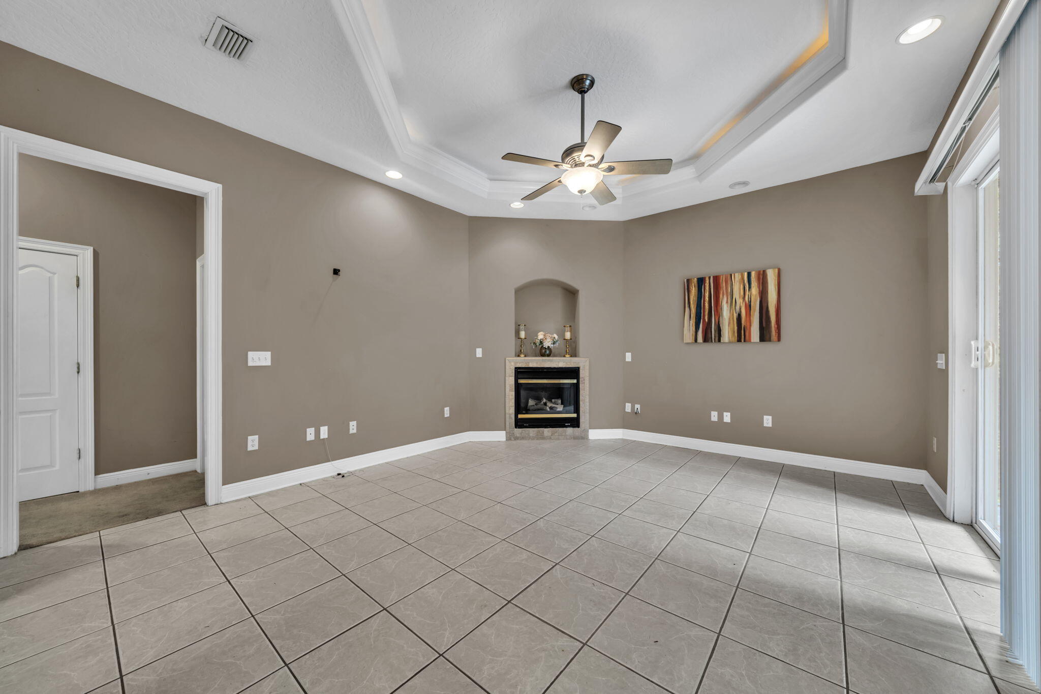 CHARDONNAY ESTATES - Residential