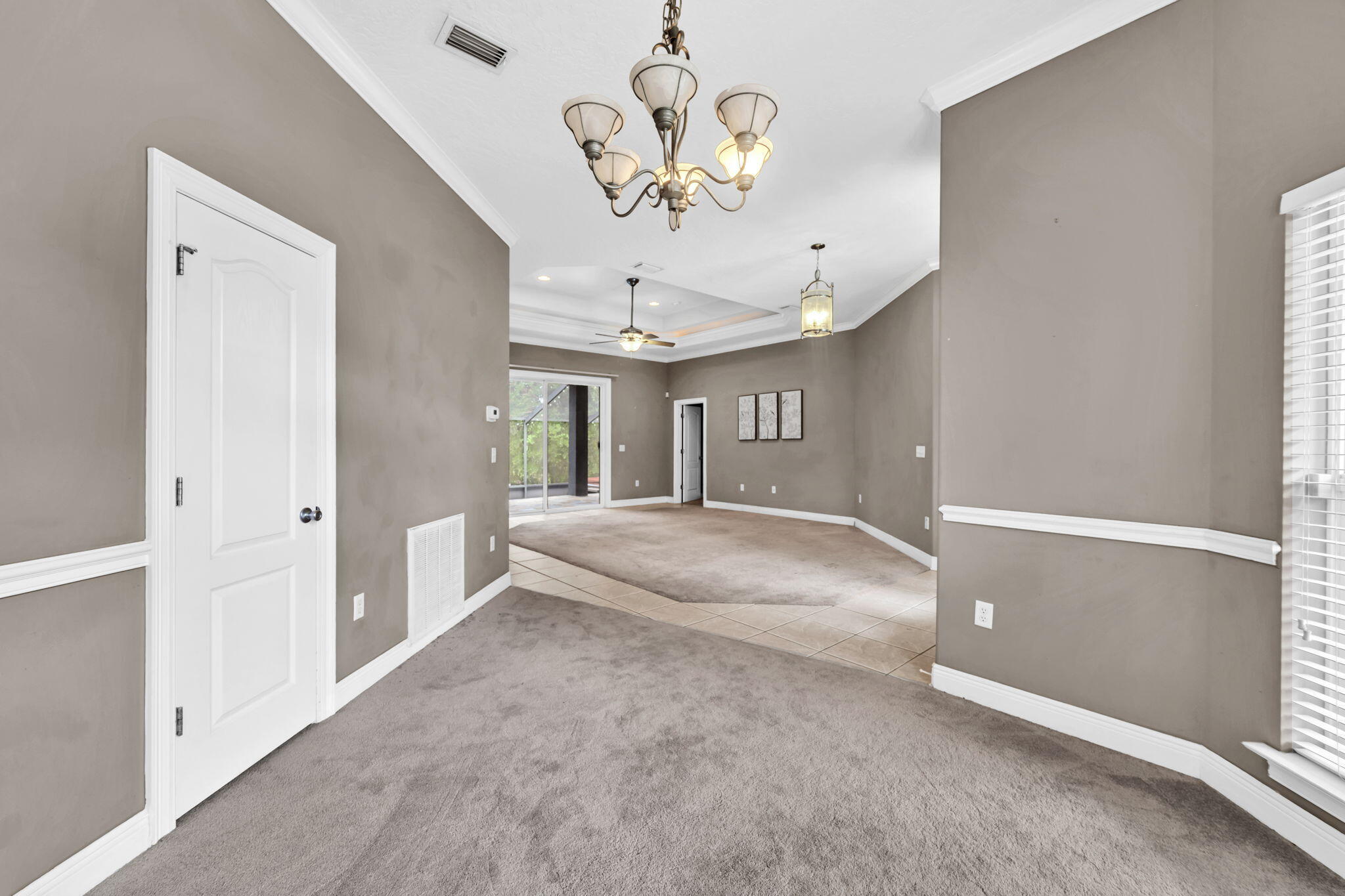 CHARDONNAY ESTATES - Residential