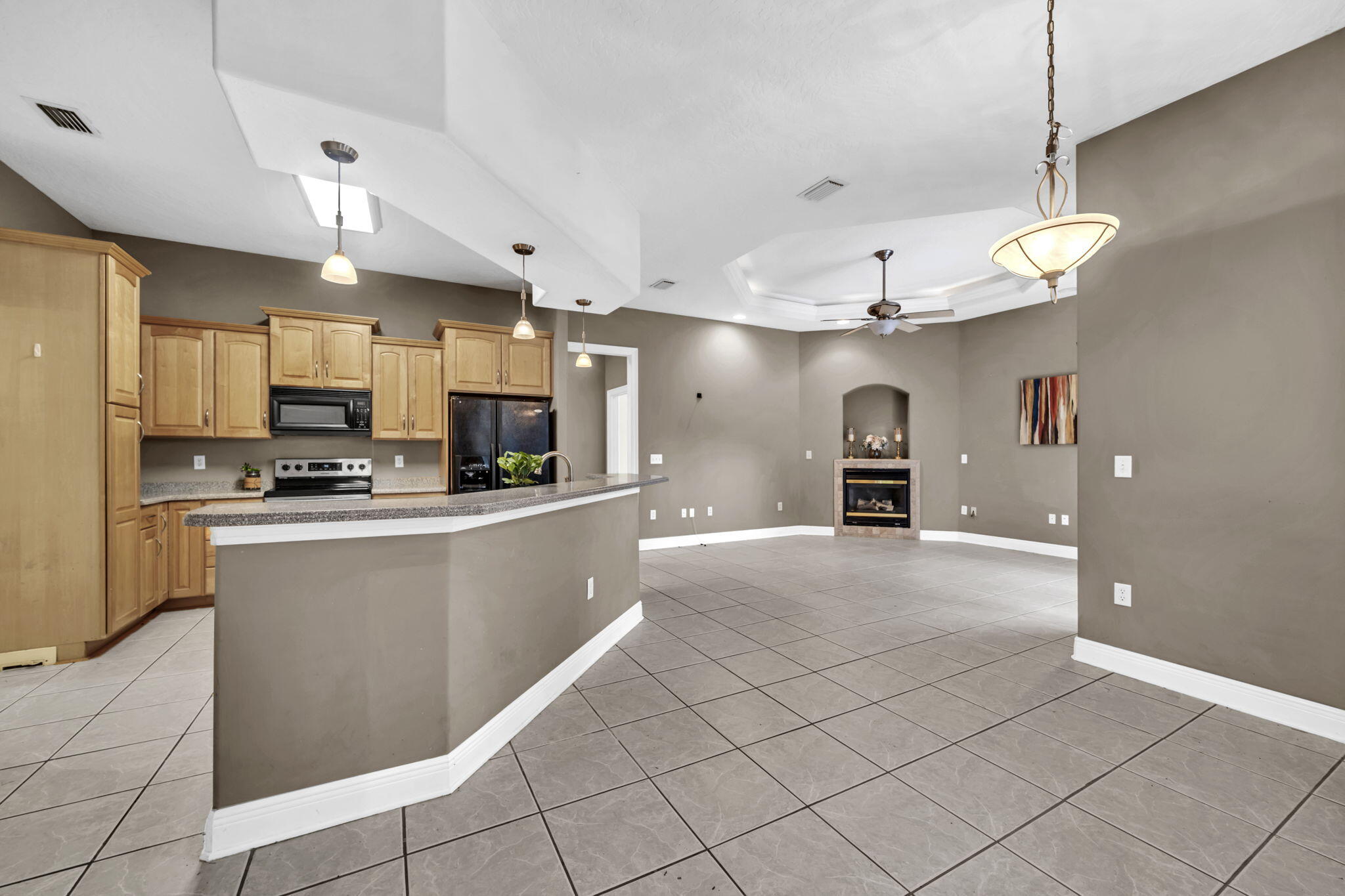 CHARDONNAY ESTATES - Residential