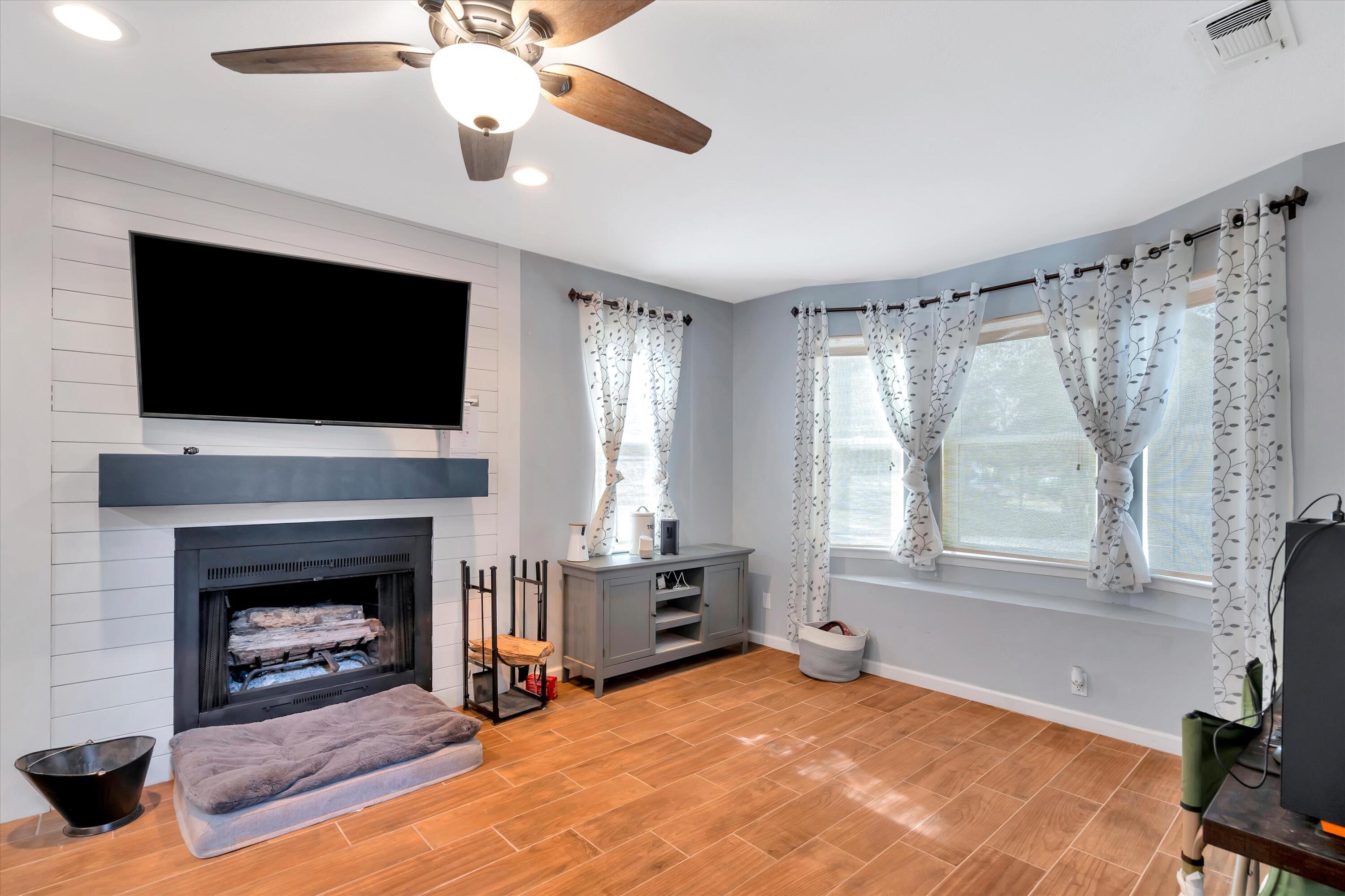 WOODLANDS PH 2 - Residential