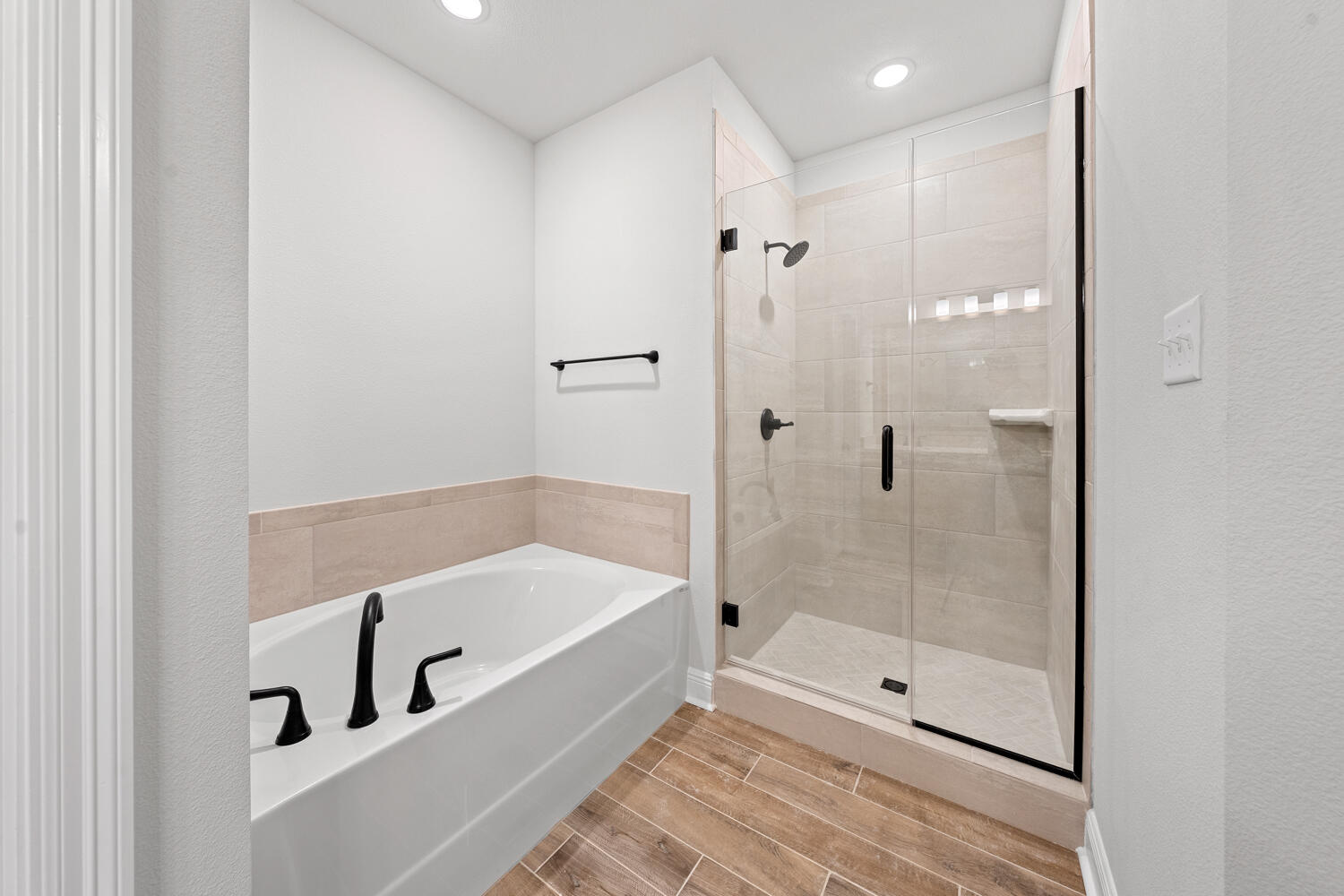 NATUREVIEW PH I - Residential