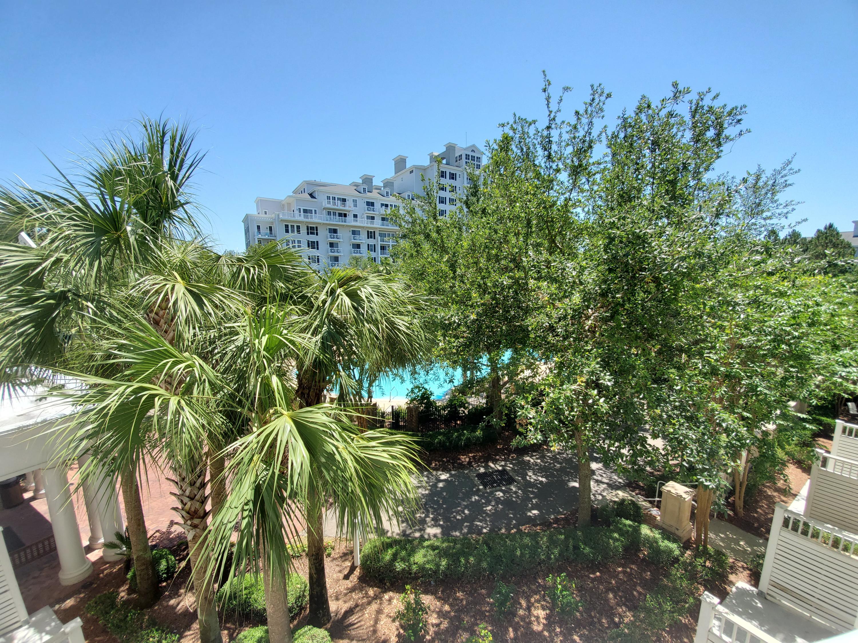 BAHIA CONDO - Residential