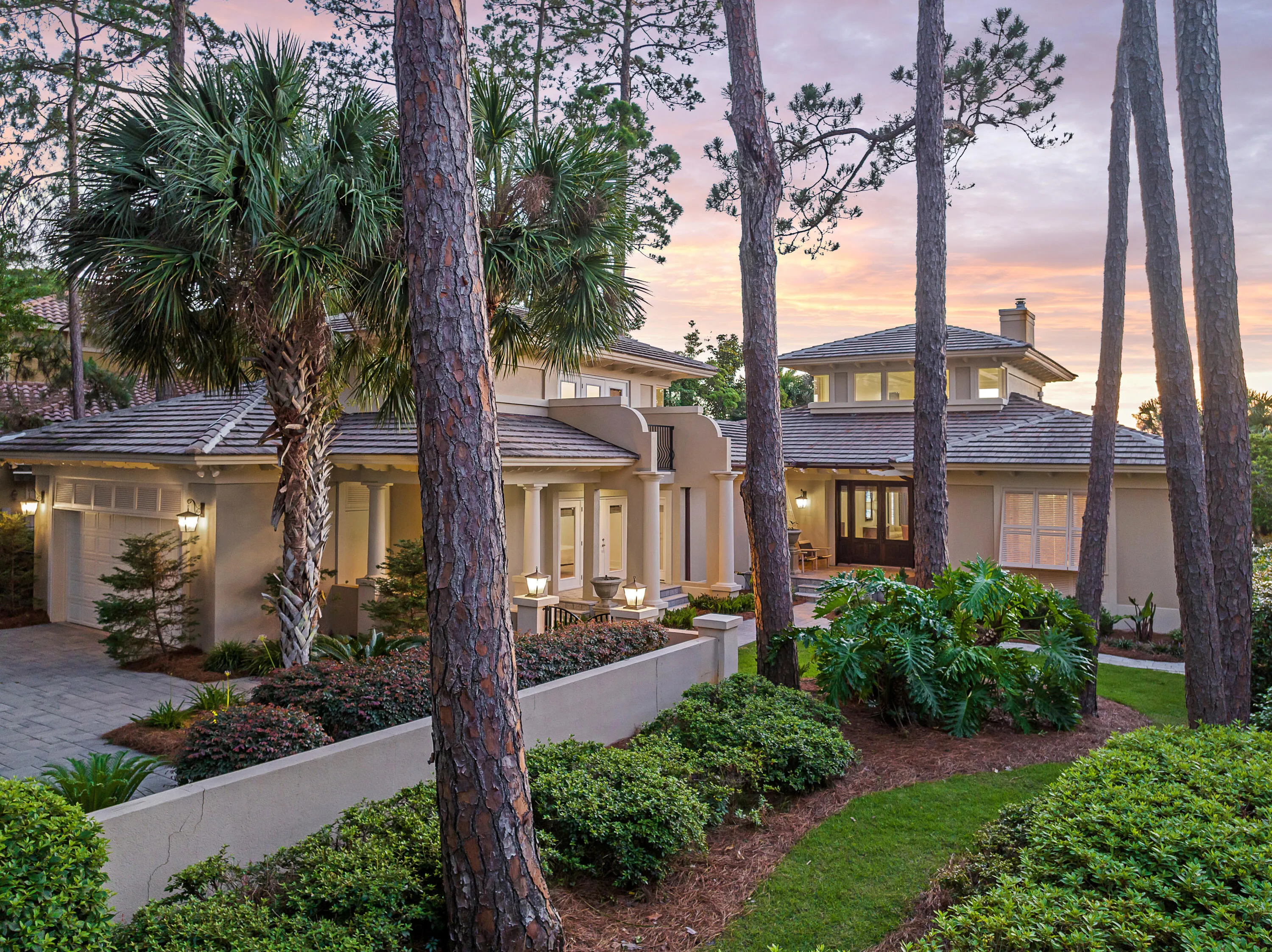 Miramar Beach, Florida 32550, United States, 3 Bedrooms Bedrooms, ,4 BathroomsBathrooms,Residential,Active,57011