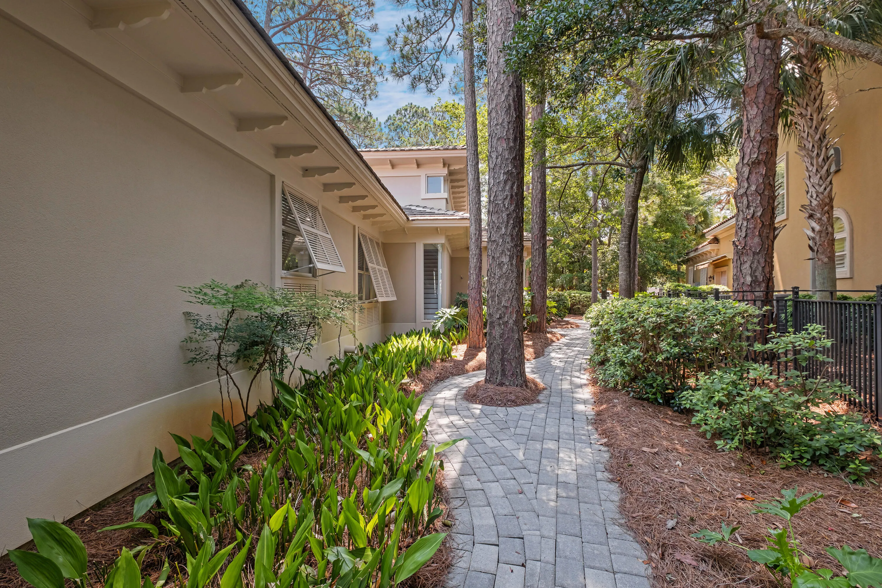 Miramar Beach, Florida 32550, United States, 3 Bedrooms Bedrooms, ,4 BathroomsBathrooms,Residential,Active,57011