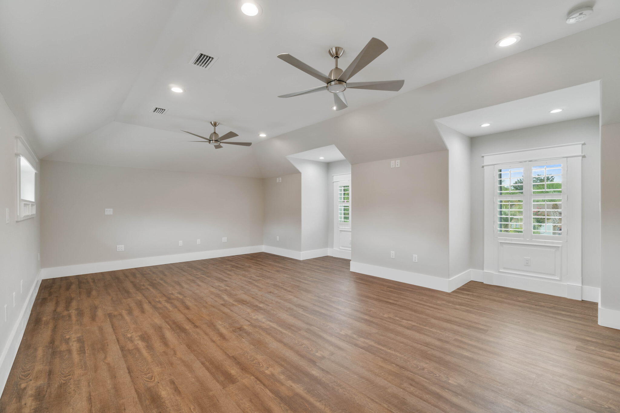 MAGNOLIA PLANTATION AT BLUEWATER BAY - Residential
