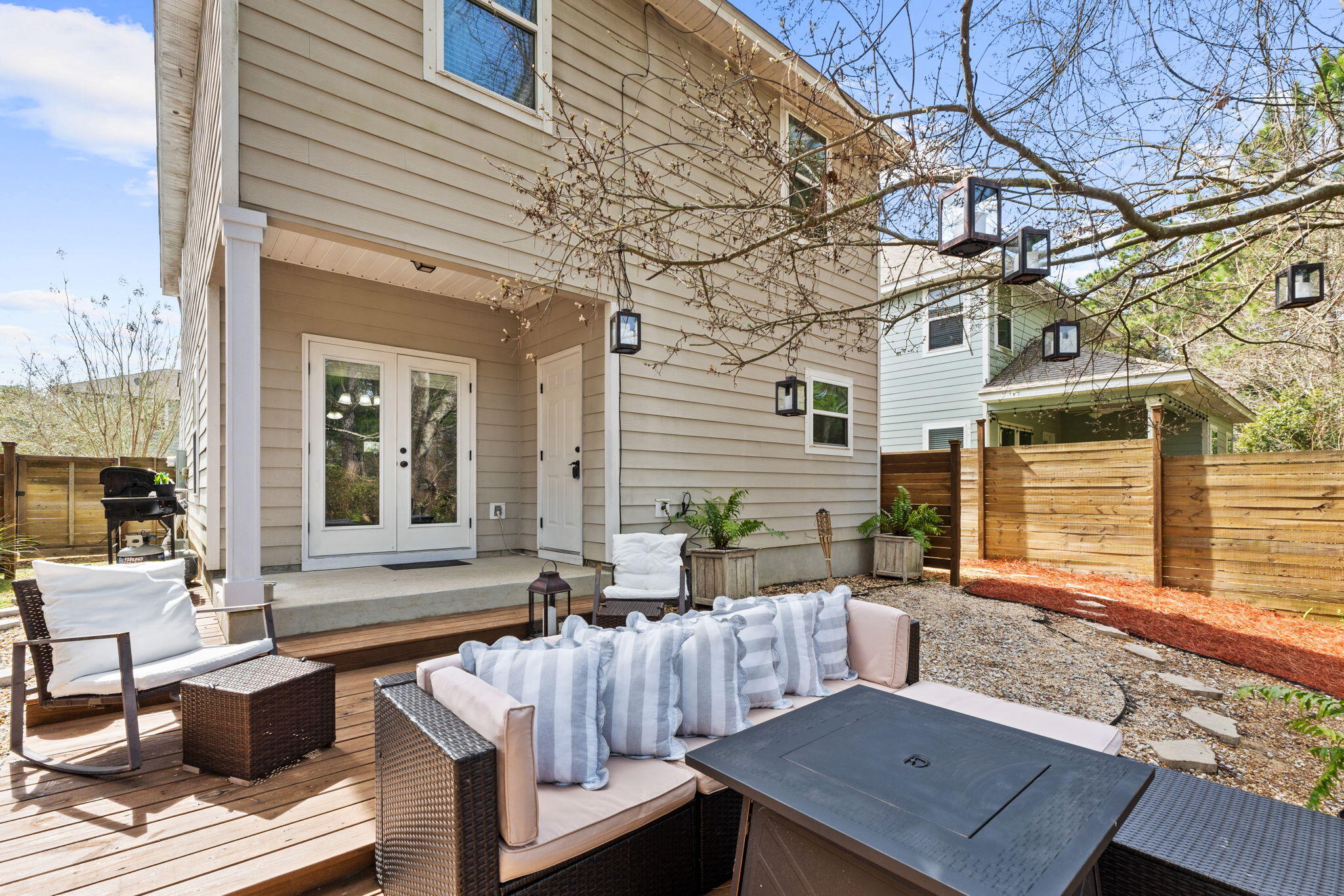 MOSAIC OAKS S/D - Residential