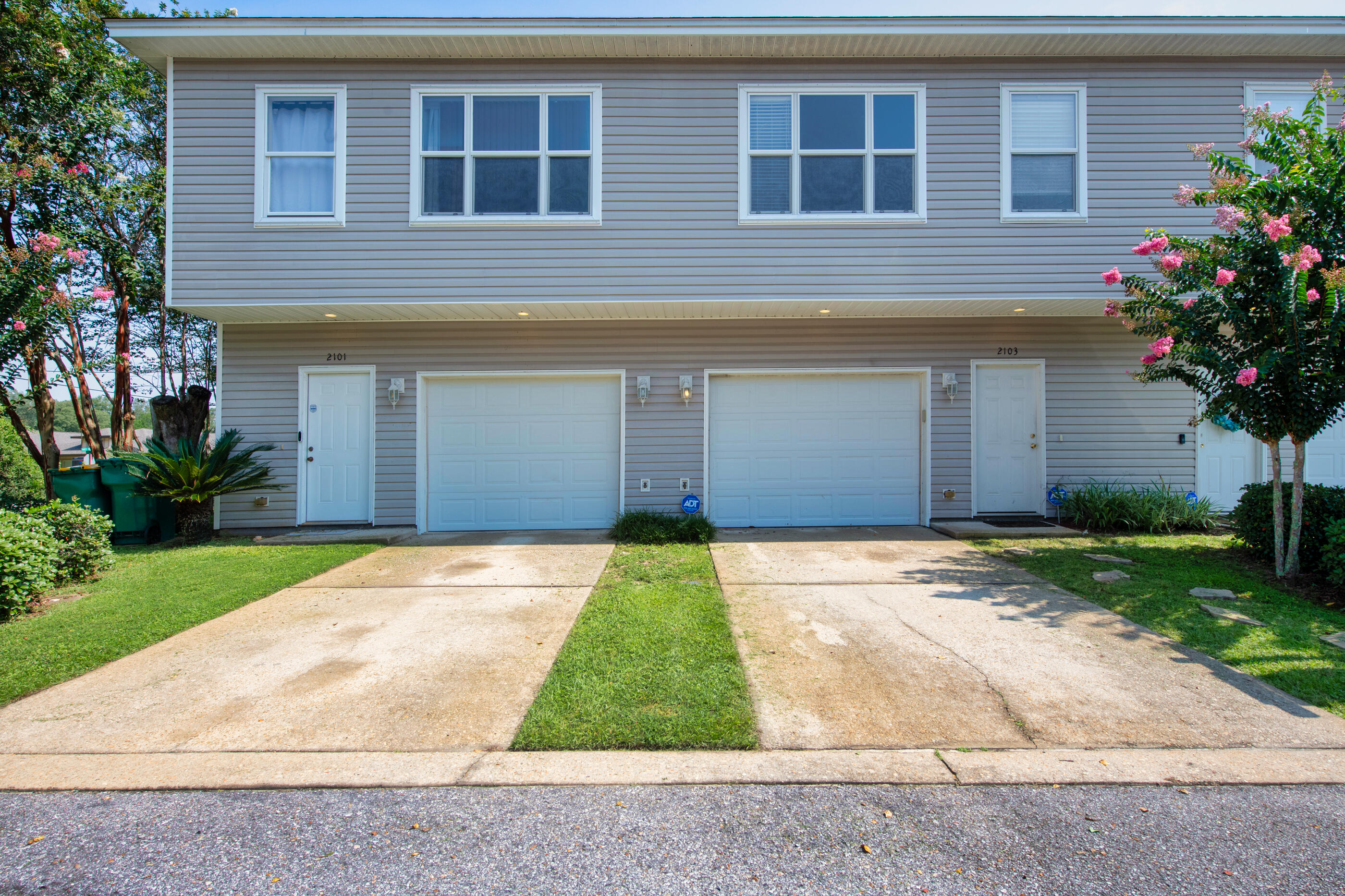 Forest Way T/H - Residential