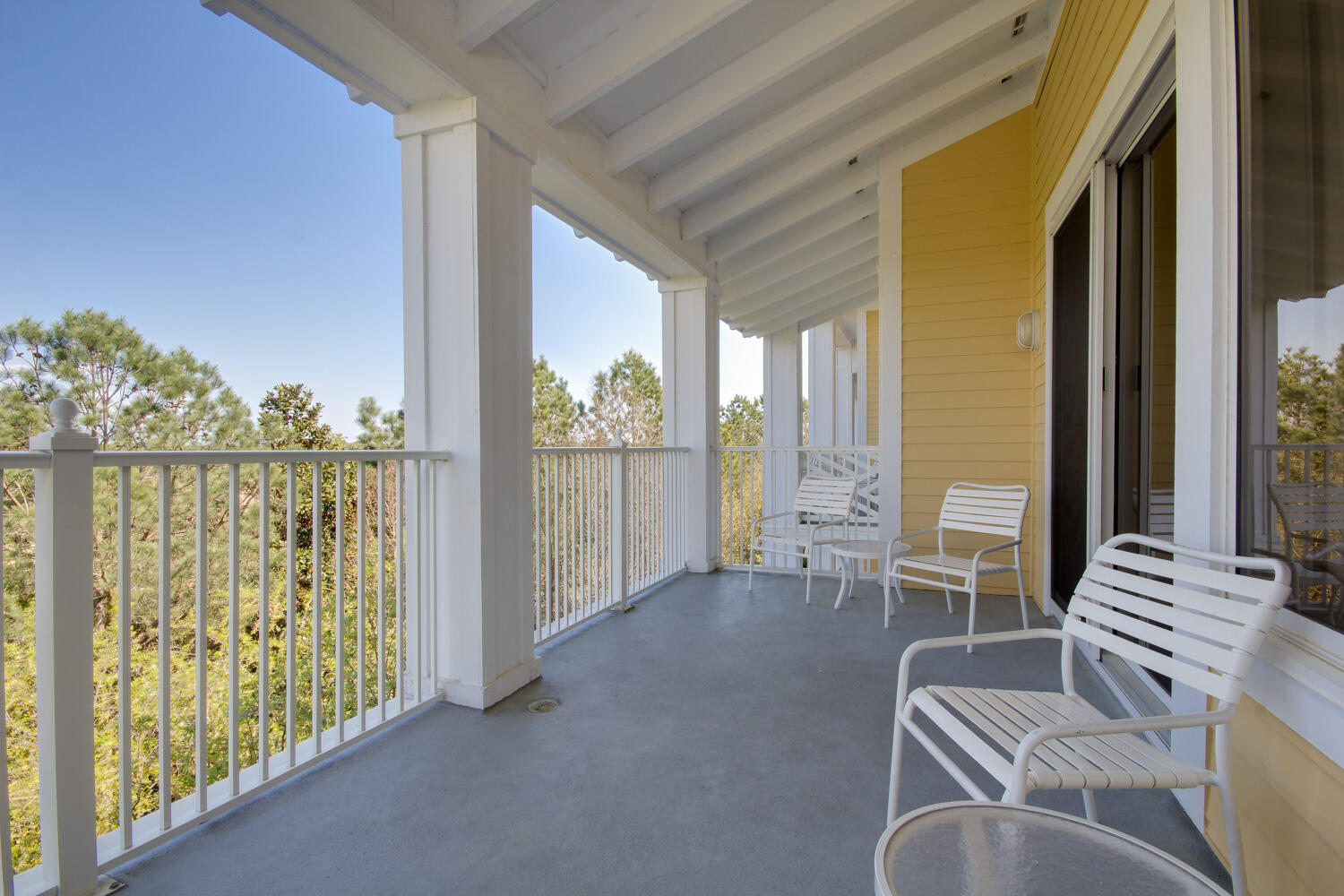 PILOT HOUSE - Residential Lease