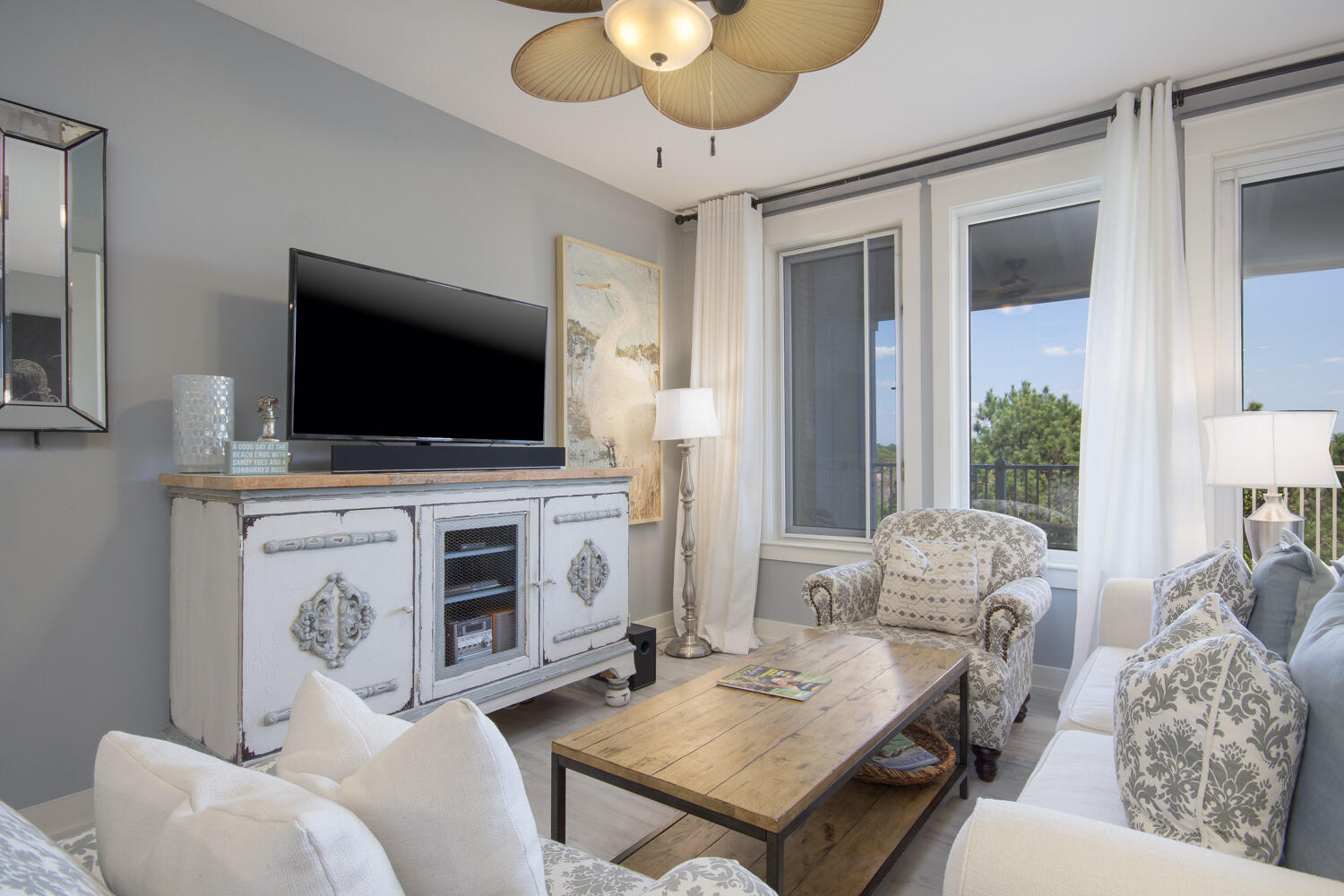 PILOT HOUSE - Residential Lease