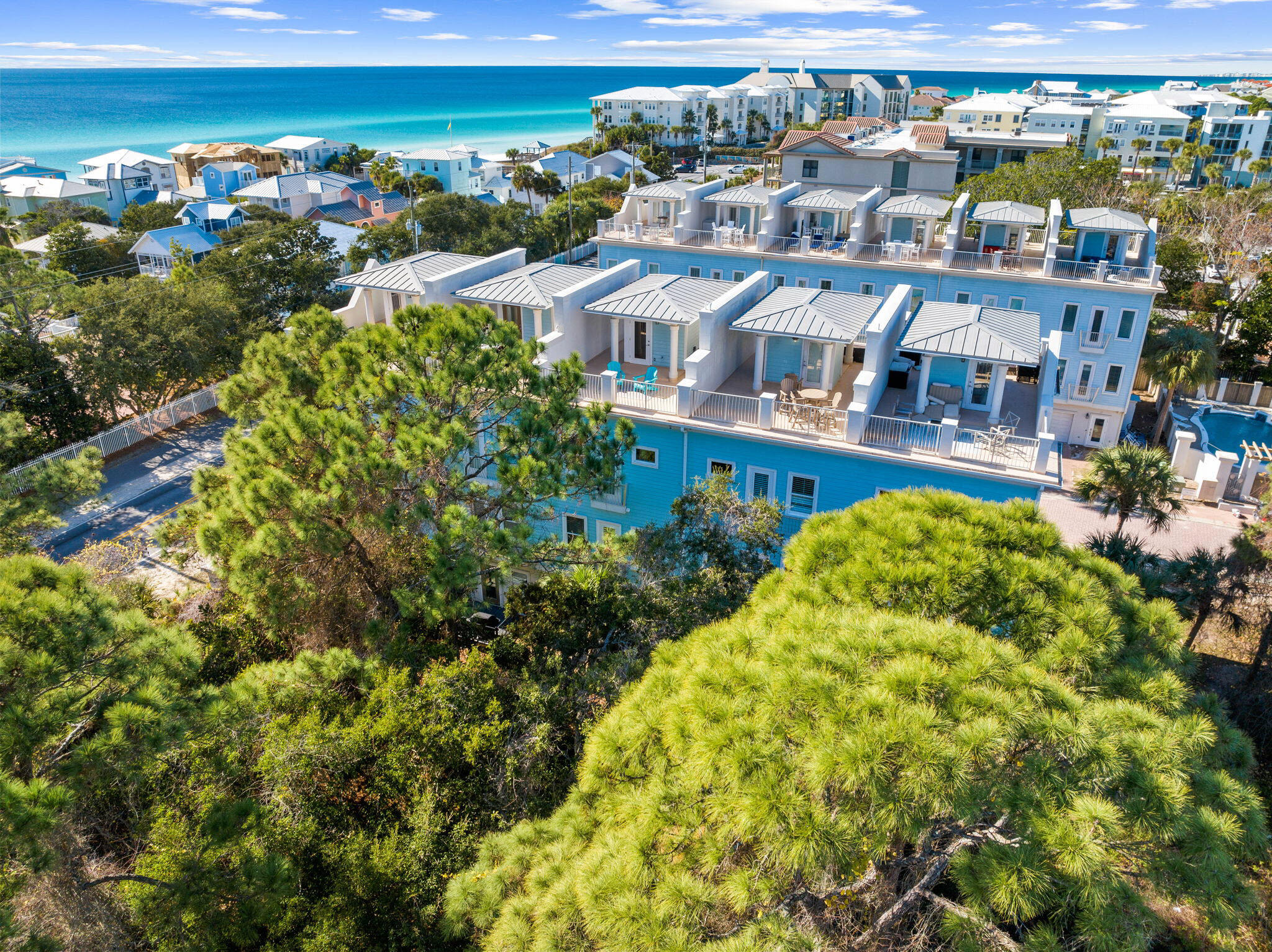 SUMMER PLACE - Residential
