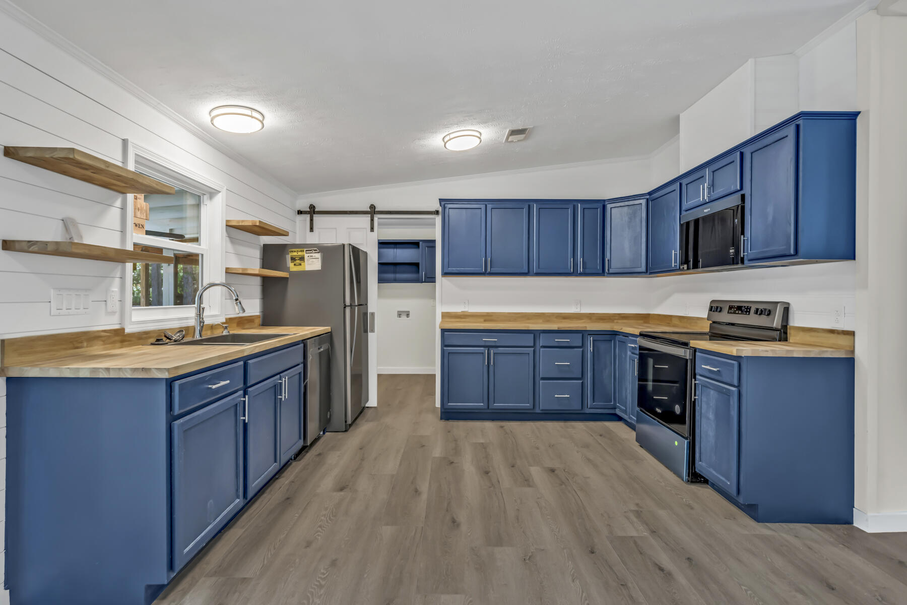 EDGEWOOD TERRACE - Residential