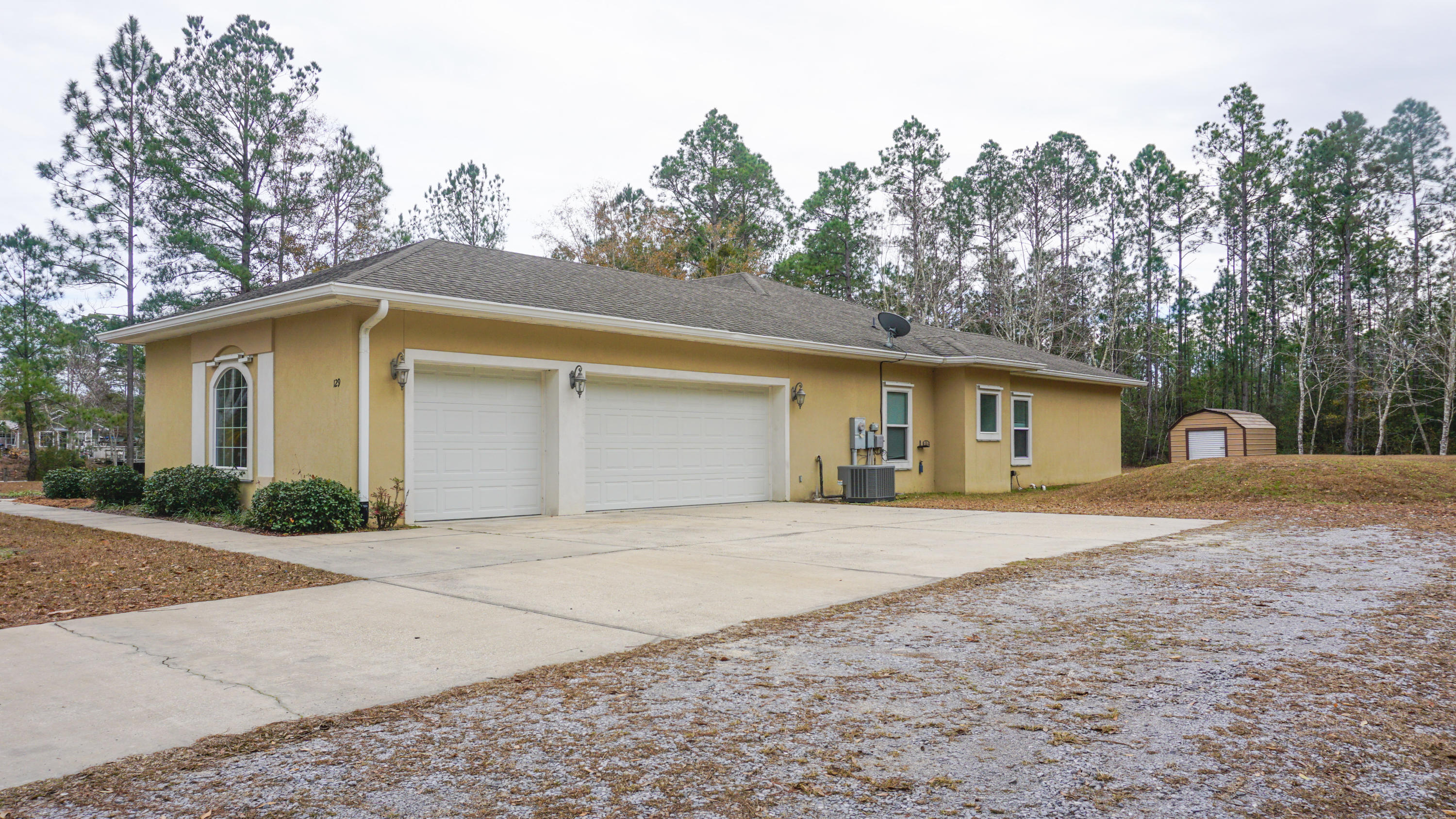 NO RECORDED SUBDIVISION - Residential